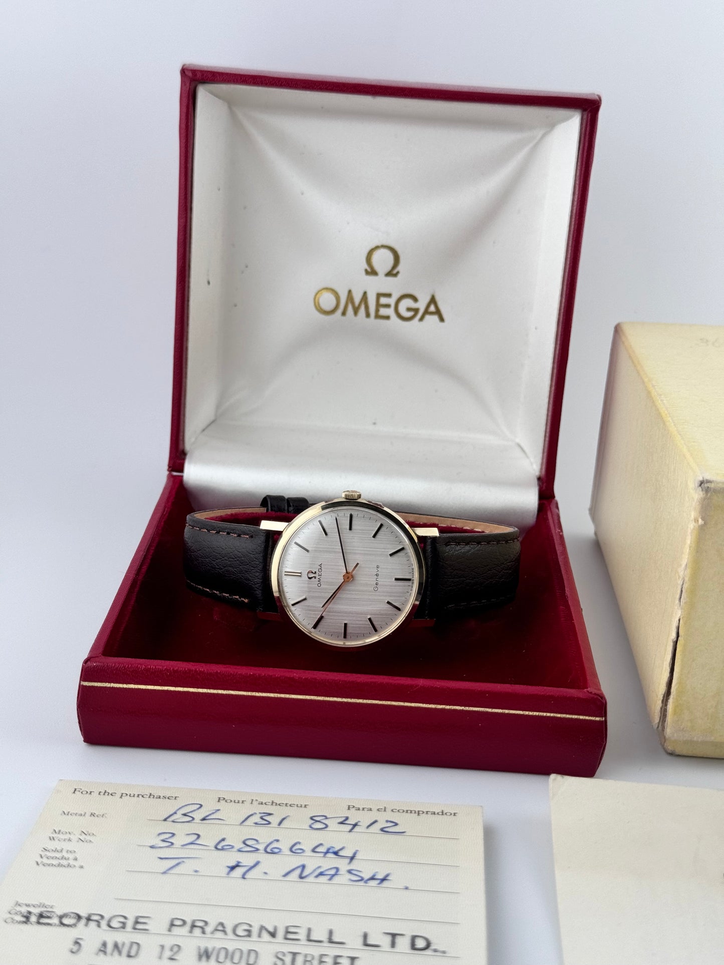 Omega Geneve Manual Wind 9ct Gold - 131.5412 - Box and Papers