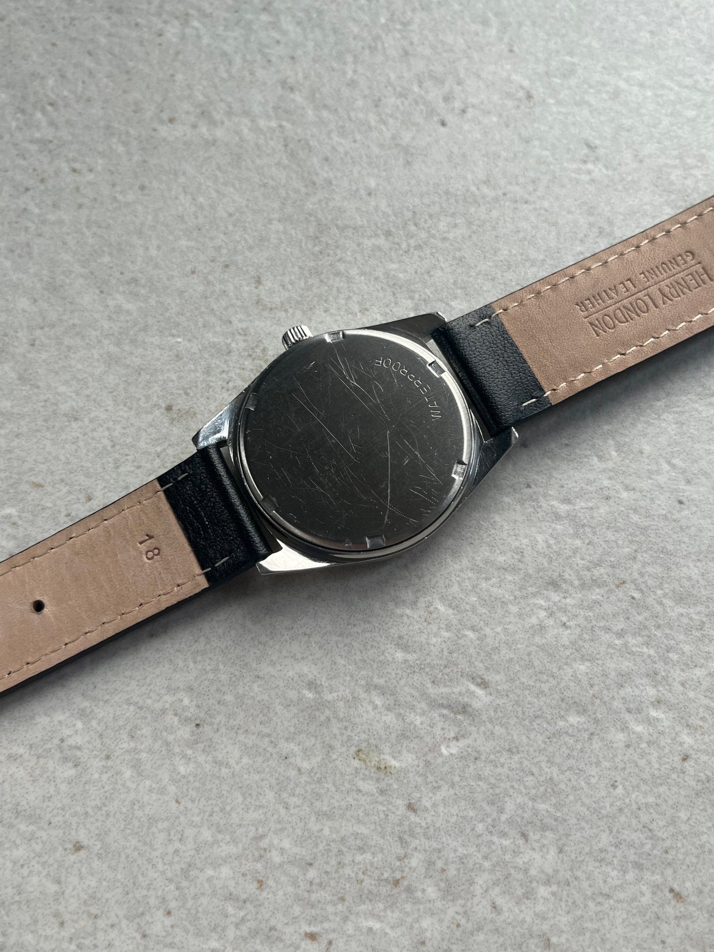 Omega Geneve Date Hand Wind 135.041