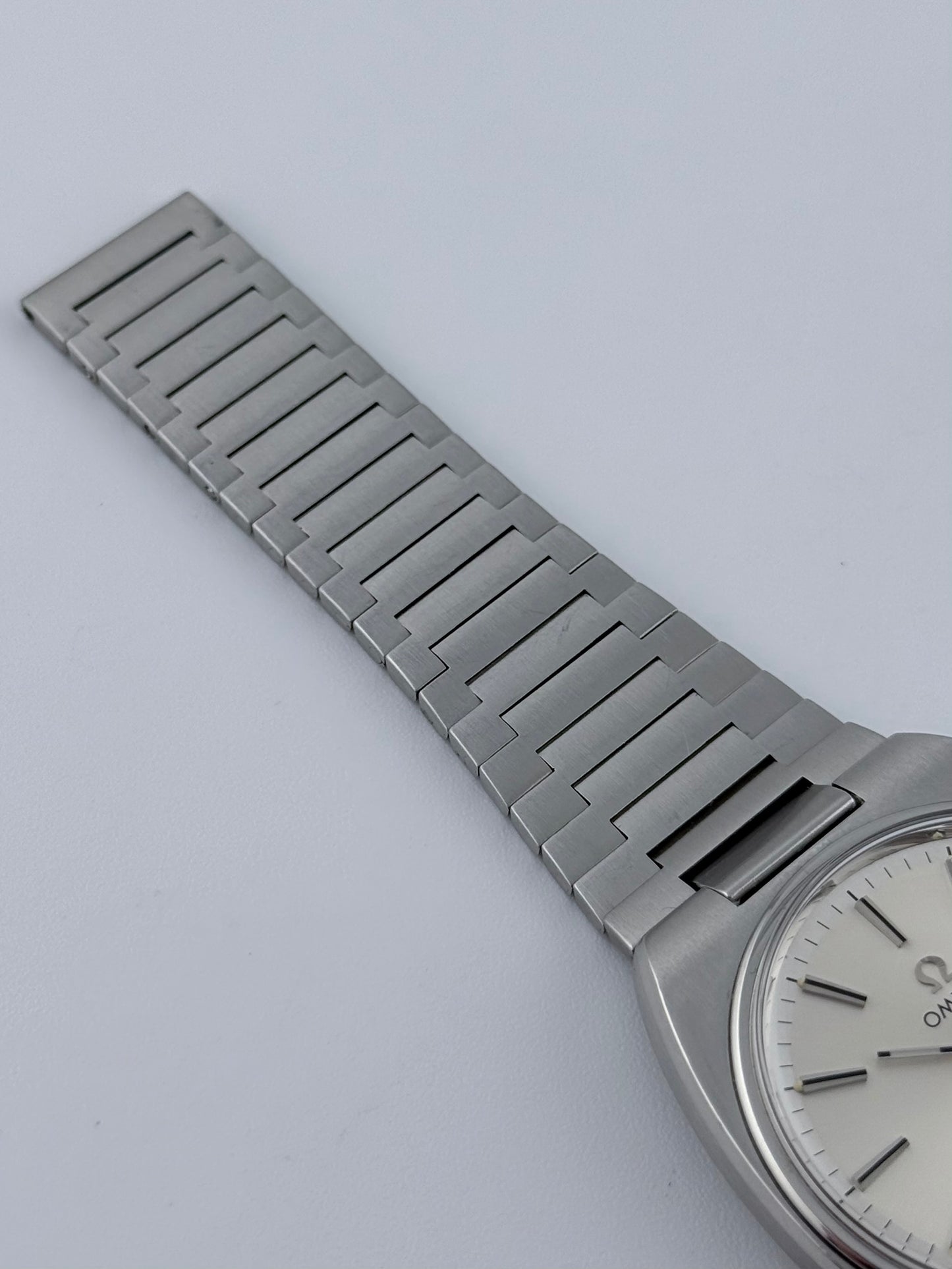 Omega Automatic Date 166.0206.1
