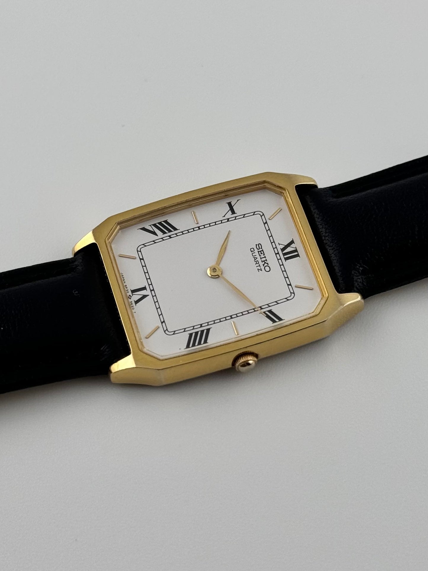 Seiko Tank Quartz - 5P30-5D30