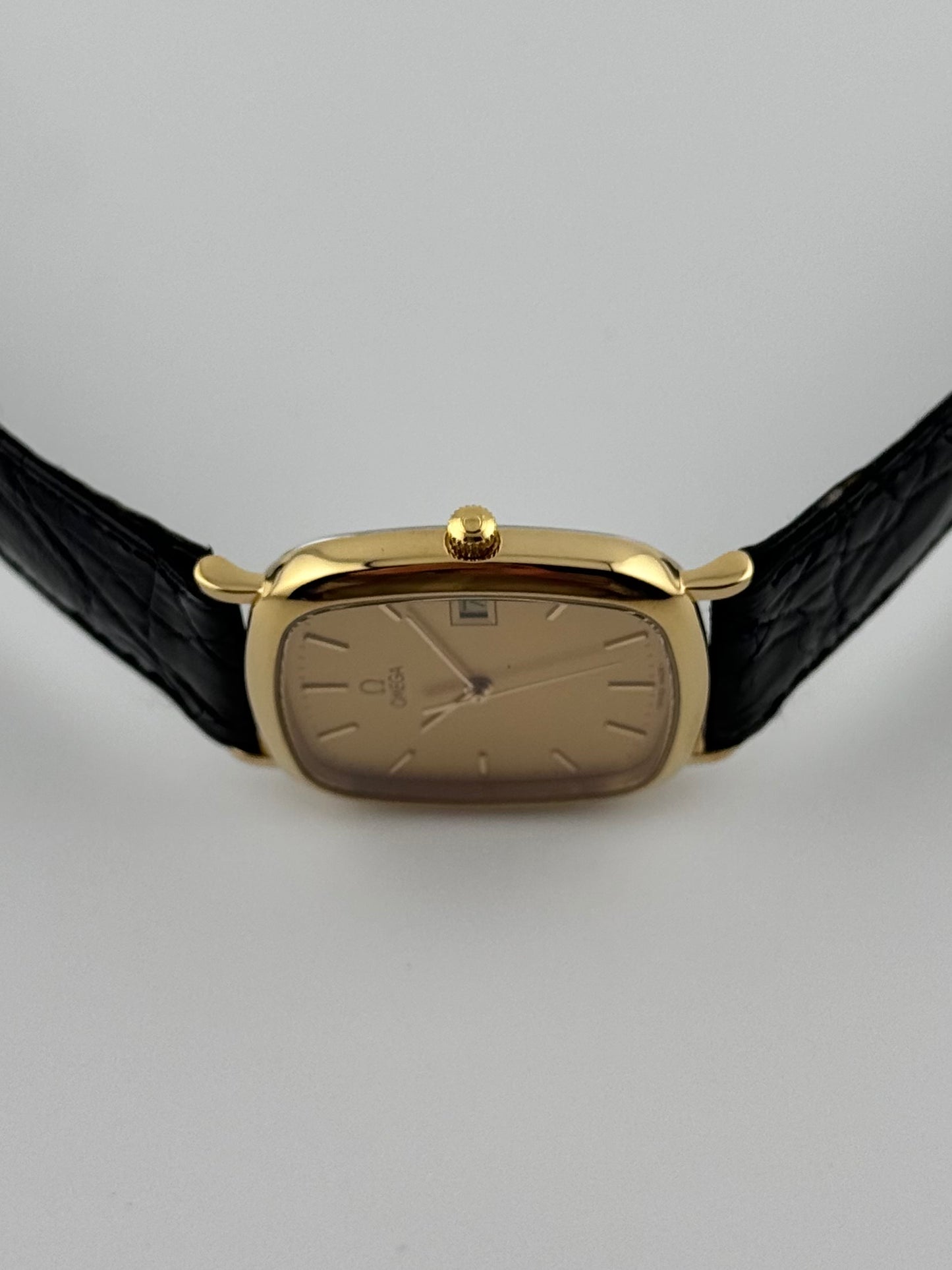 Omega De Ville Tank Quartz Date 196.0317.1 - Box and Papers