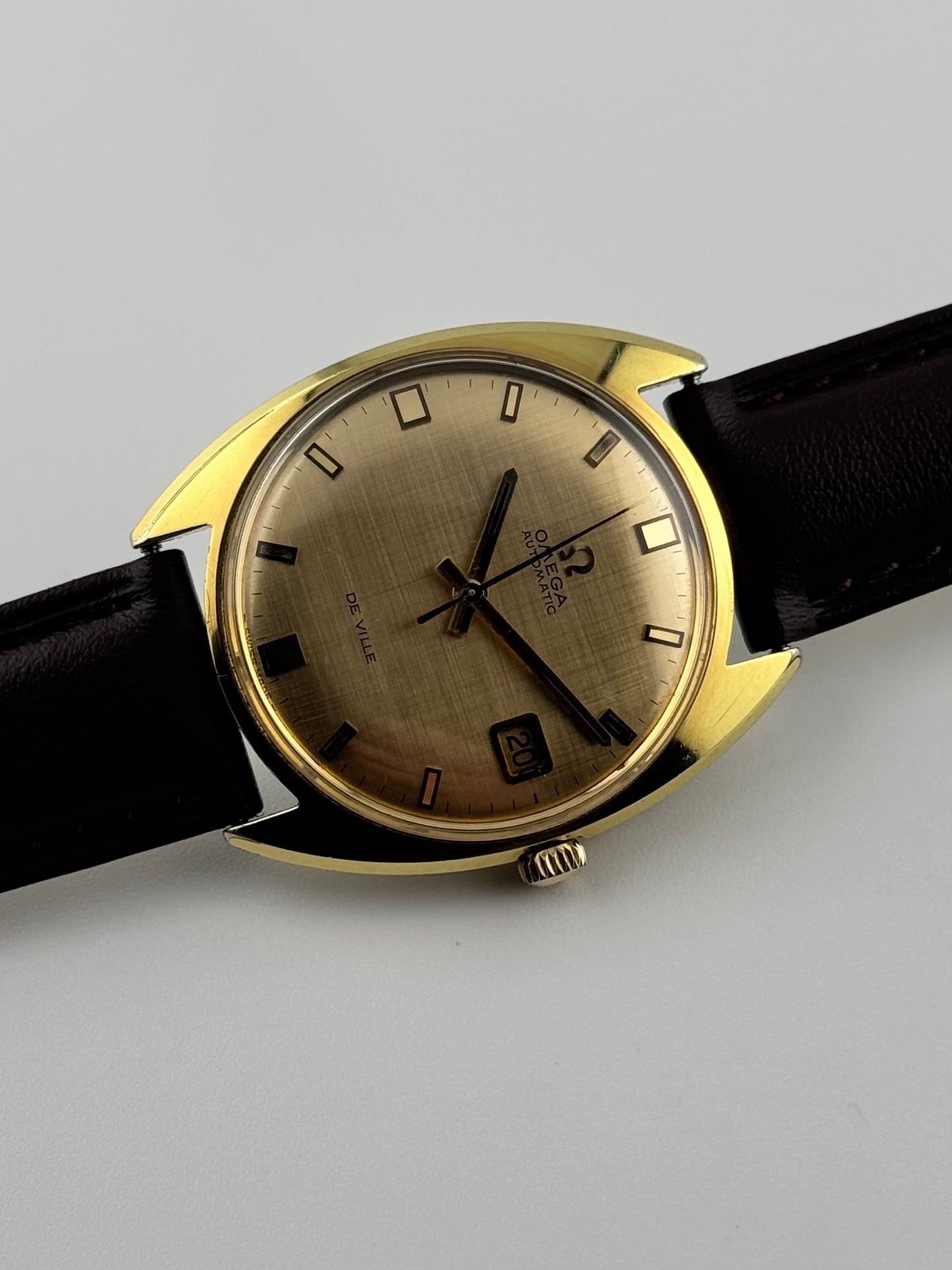 Omega De Ville Automatic 166.029 - Box and Papers!