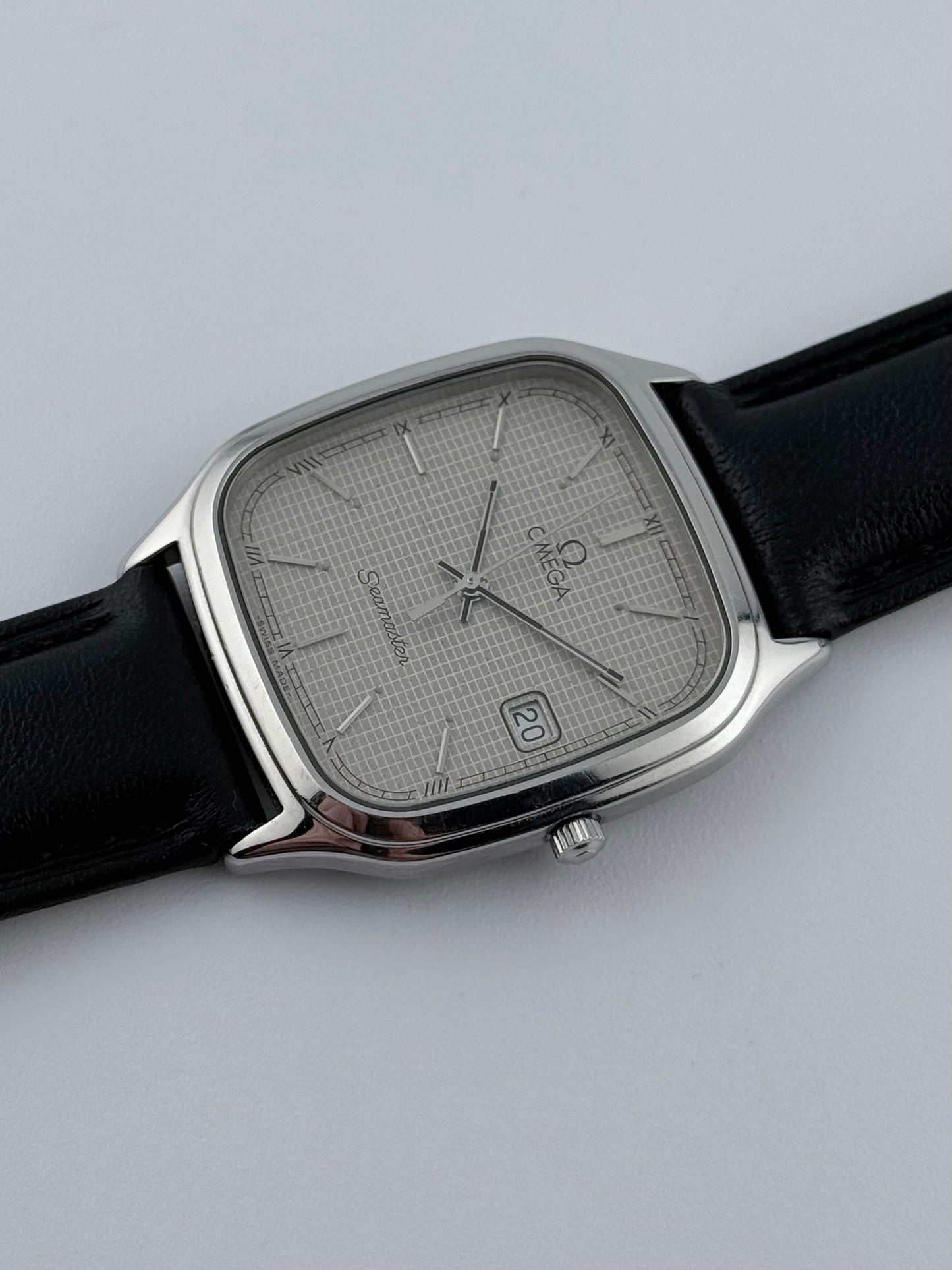 Omega Seamaster Quartz Date - 196.0311 Waffle Stardust Dial