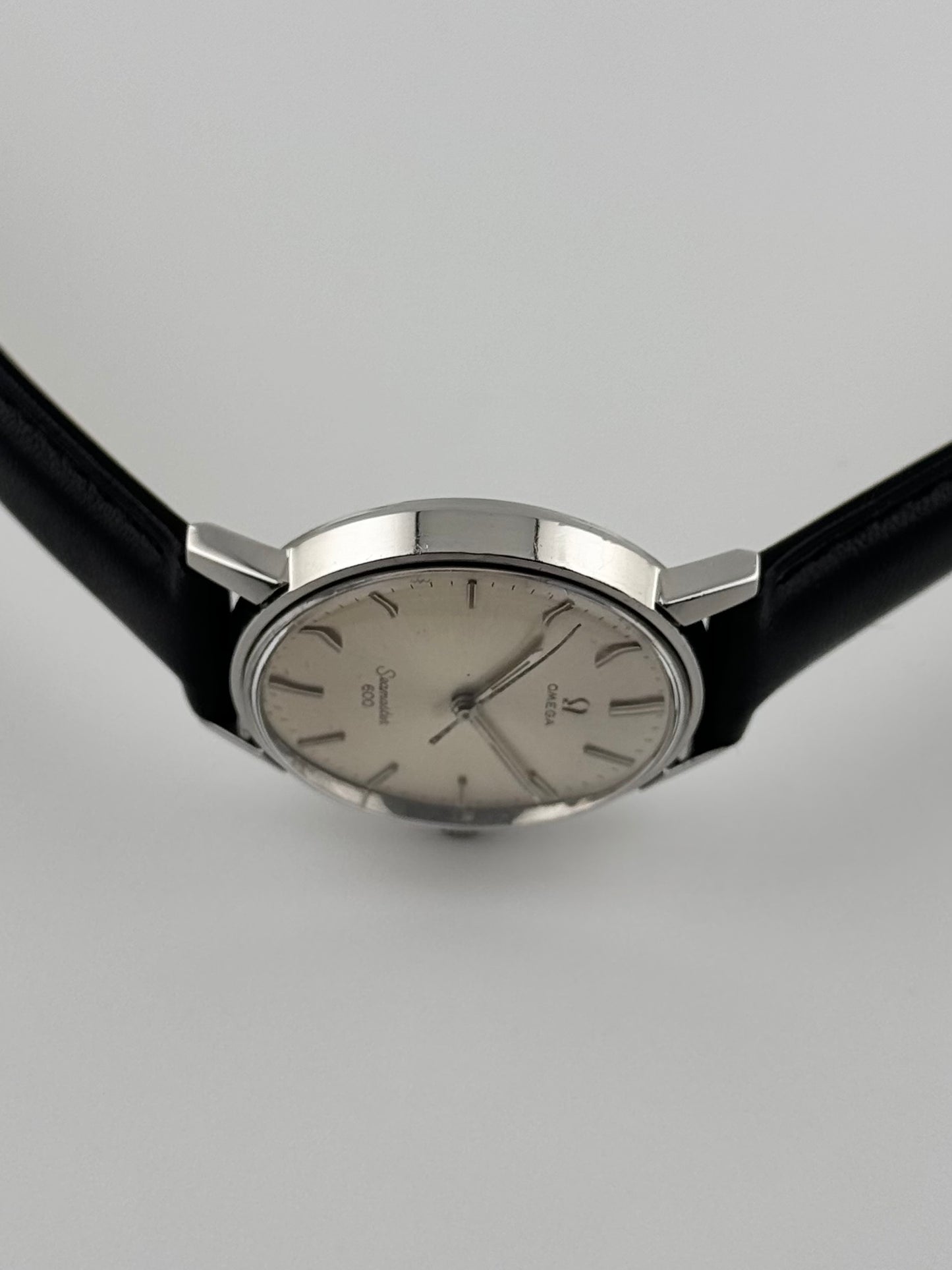 Omega Seamaster 600 Manual Wind - 135.011