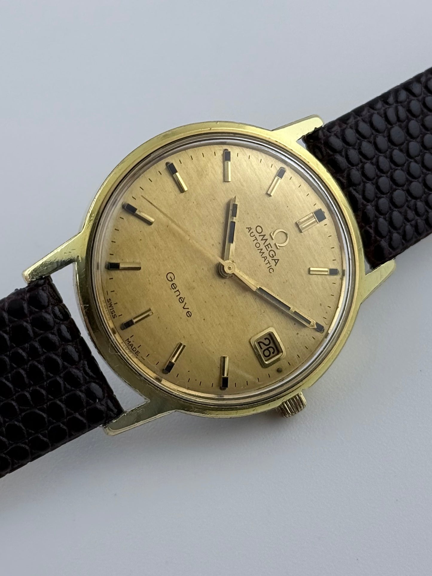 Omega Geneve Automatic Date 166.070 - Shantung Dial