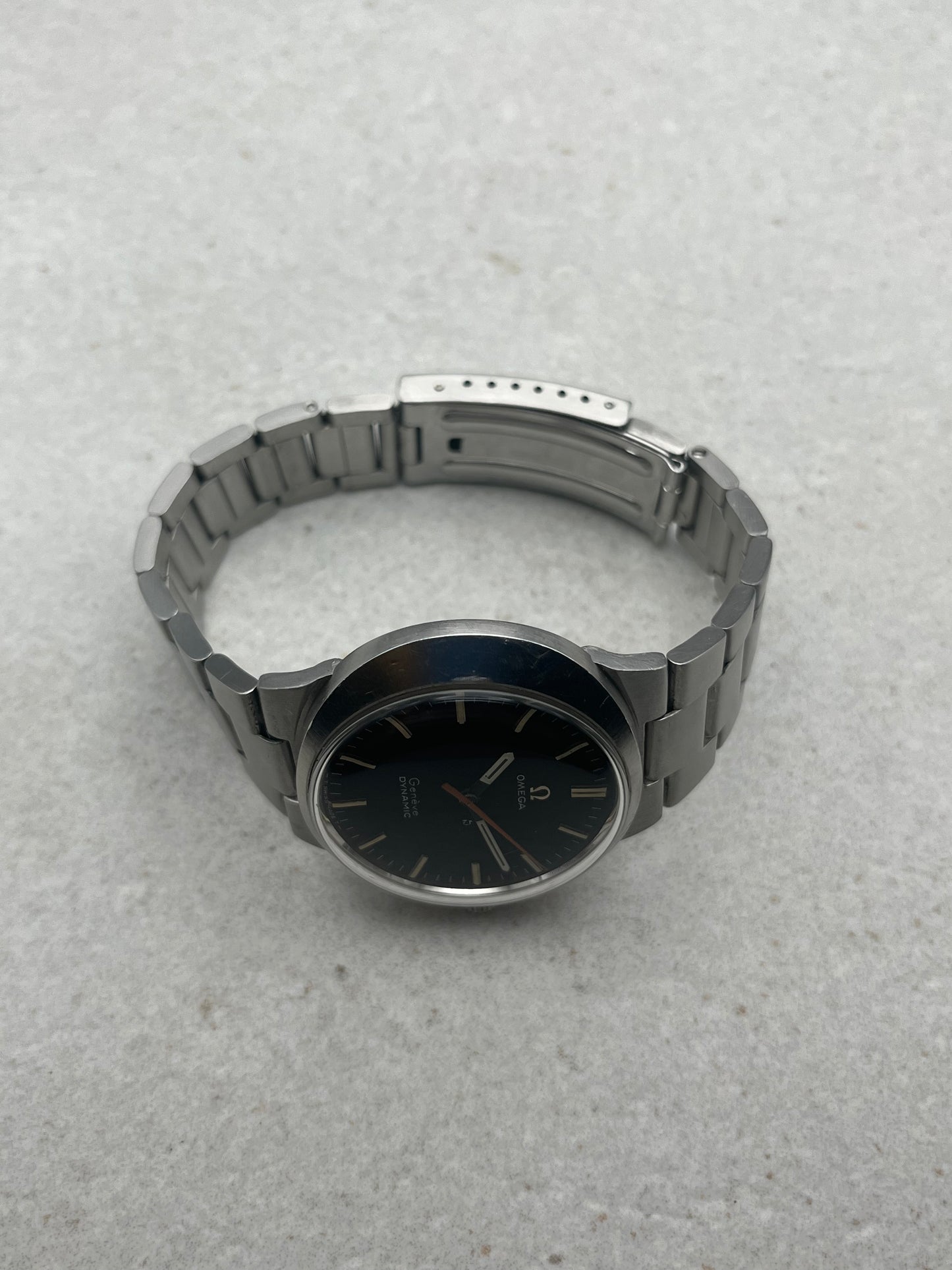 Omega Geneve Dynamic Manual Wind 135.033