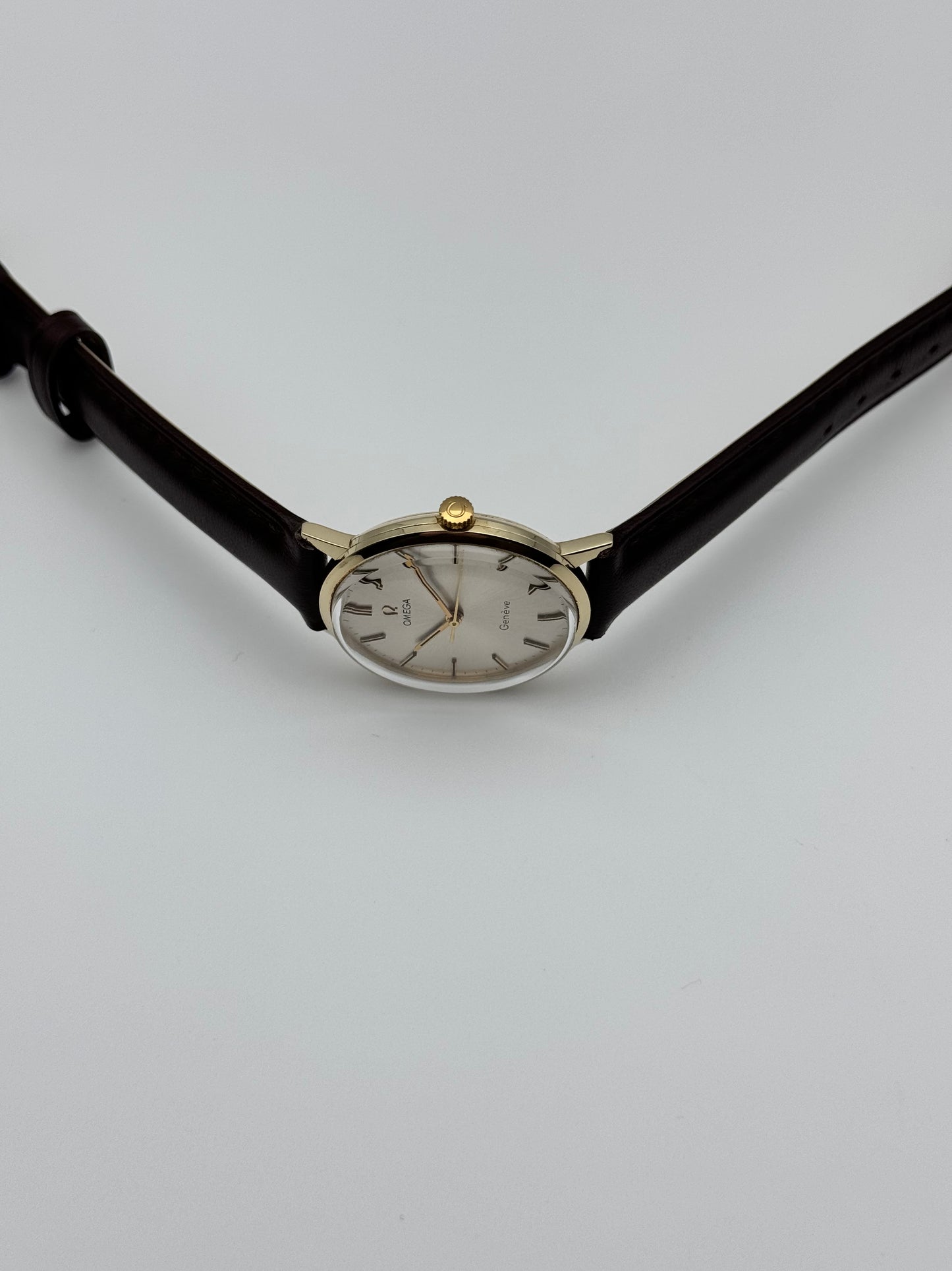 Omega Automatic 14ct Solid Gold - 131.041 - Box and Papers