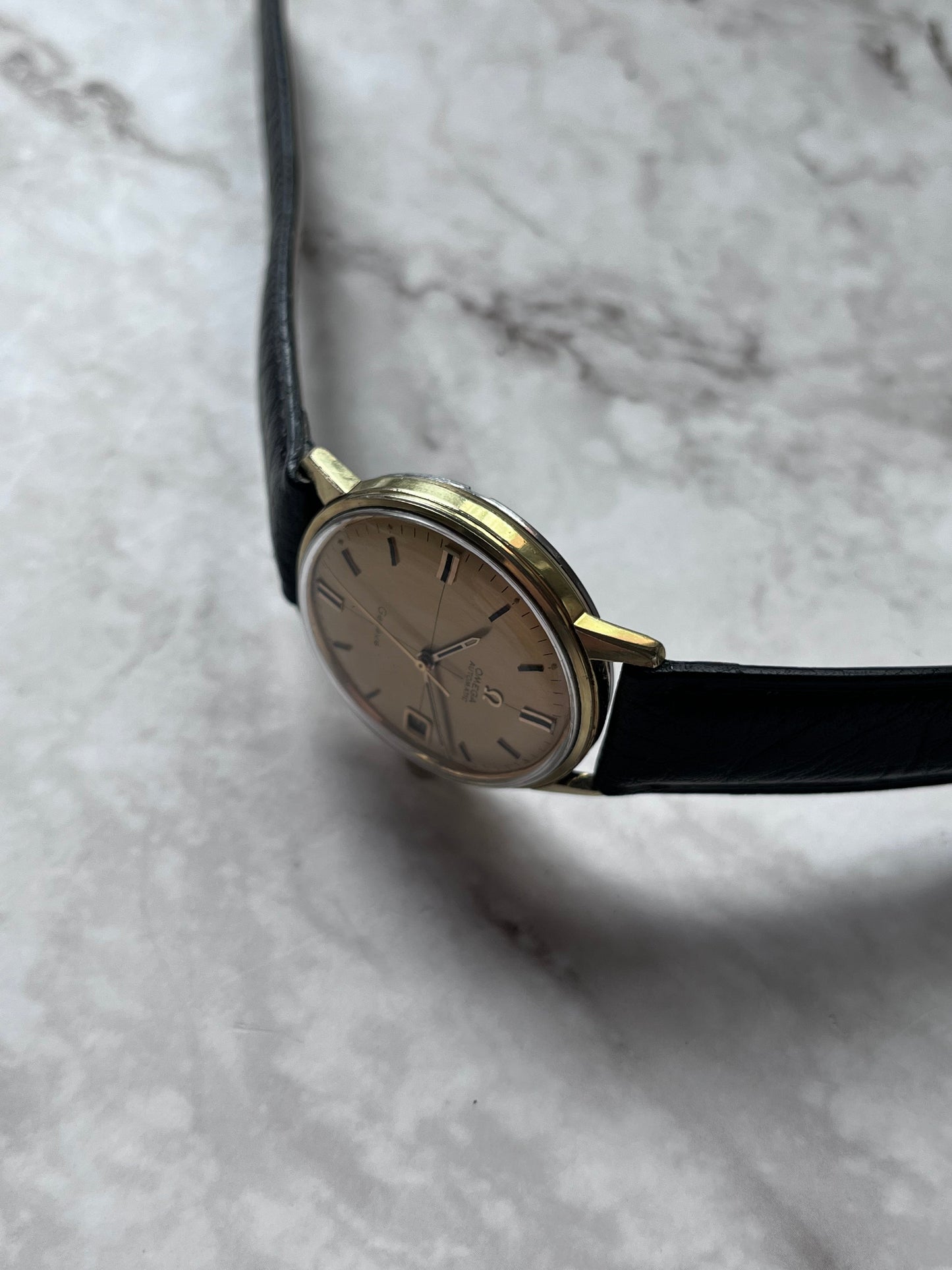 Omega Geneve Automatic Cross Hair Date 166.037