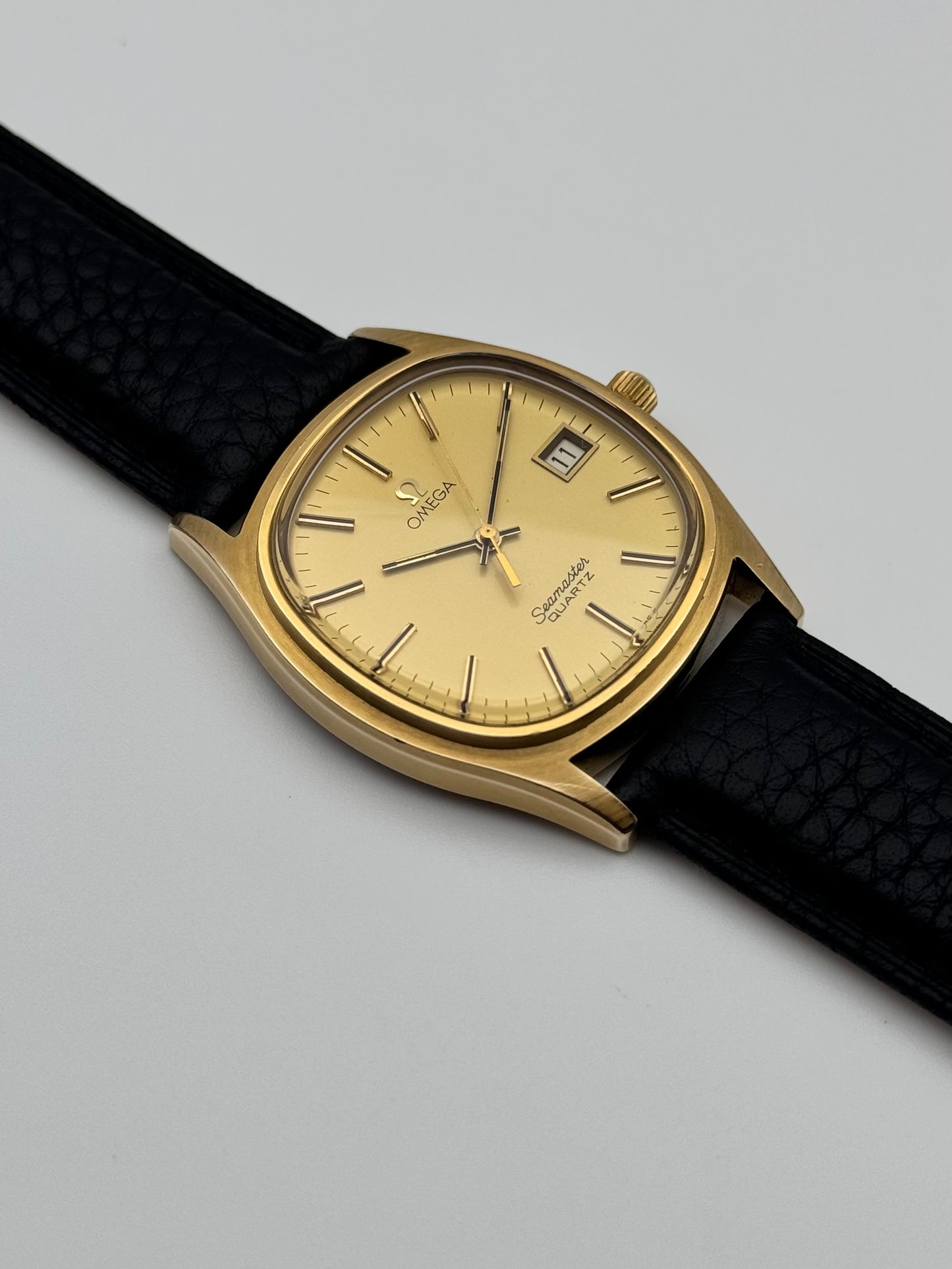 Omega Seamaster Quartz Date - 196.0150