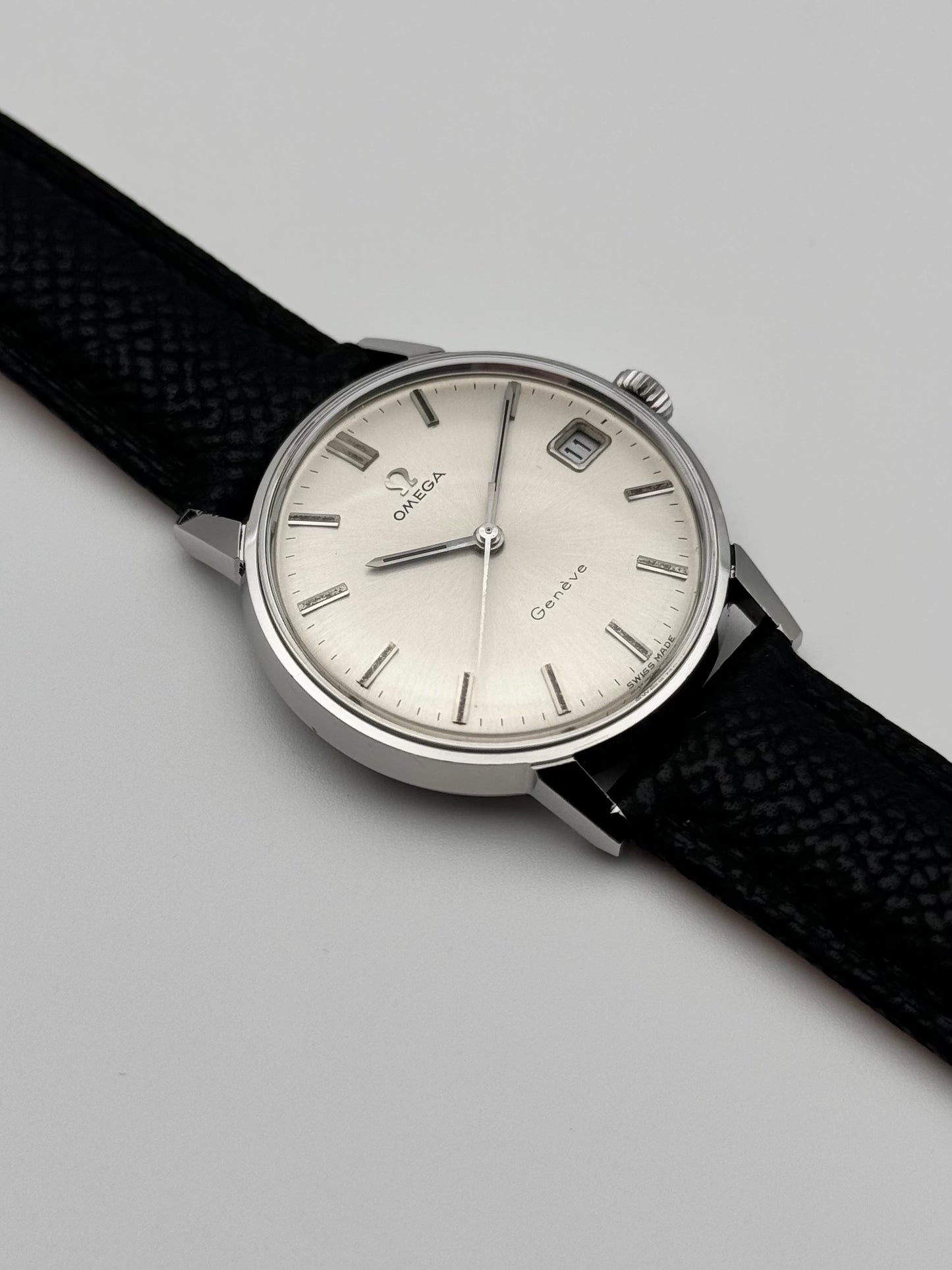 Omega Seamaster Geneve Date Manual Wind 136.011