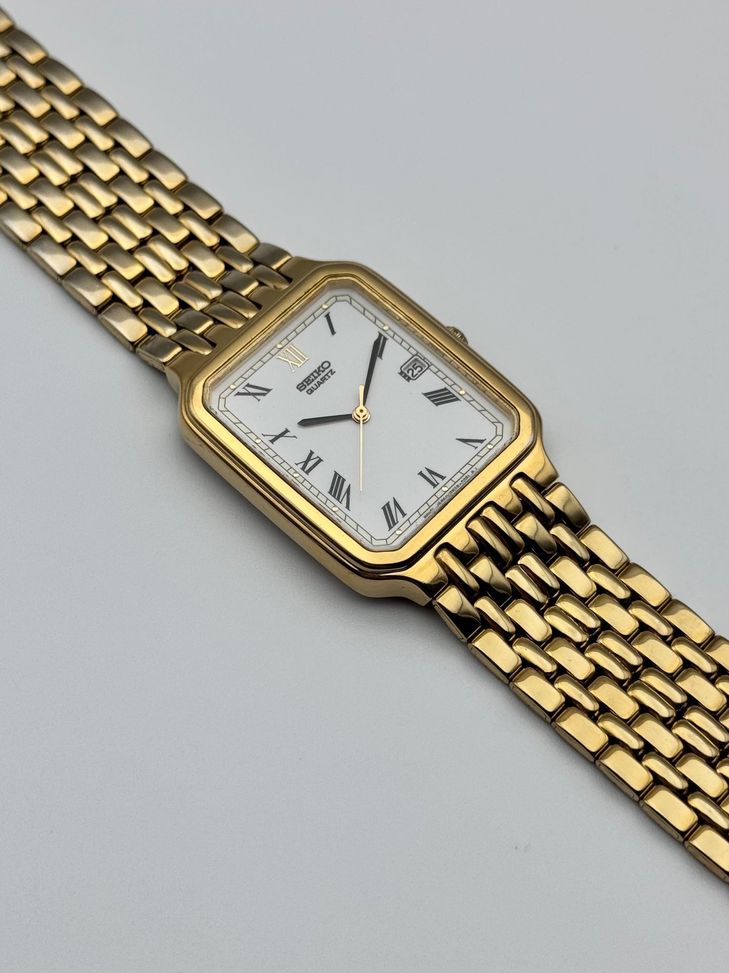 Seiko Tank Quartz 7N22-5021