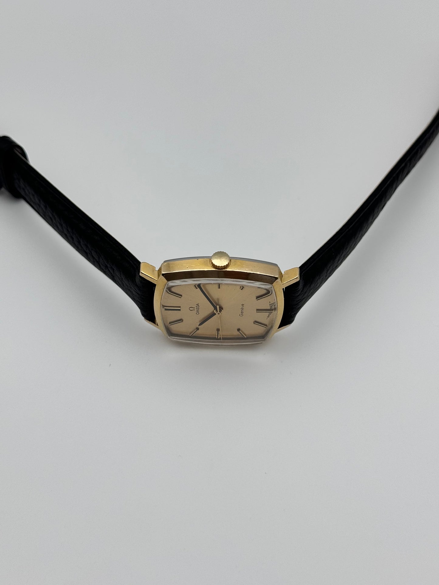 Omega Geneve Manual Wind - 131.0042