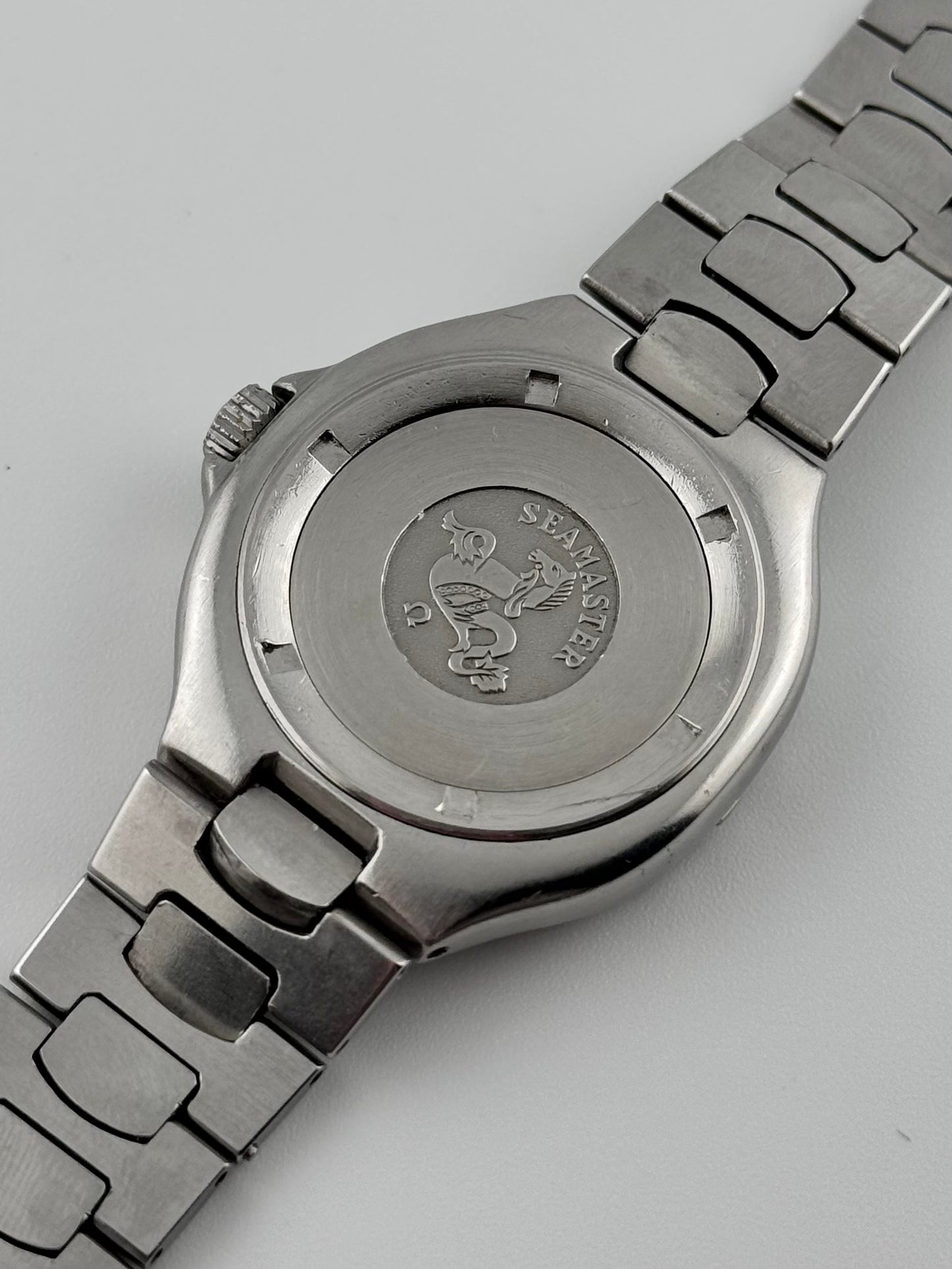 Omega Seamaster 200 Quartz Pre Bond - 396.1052