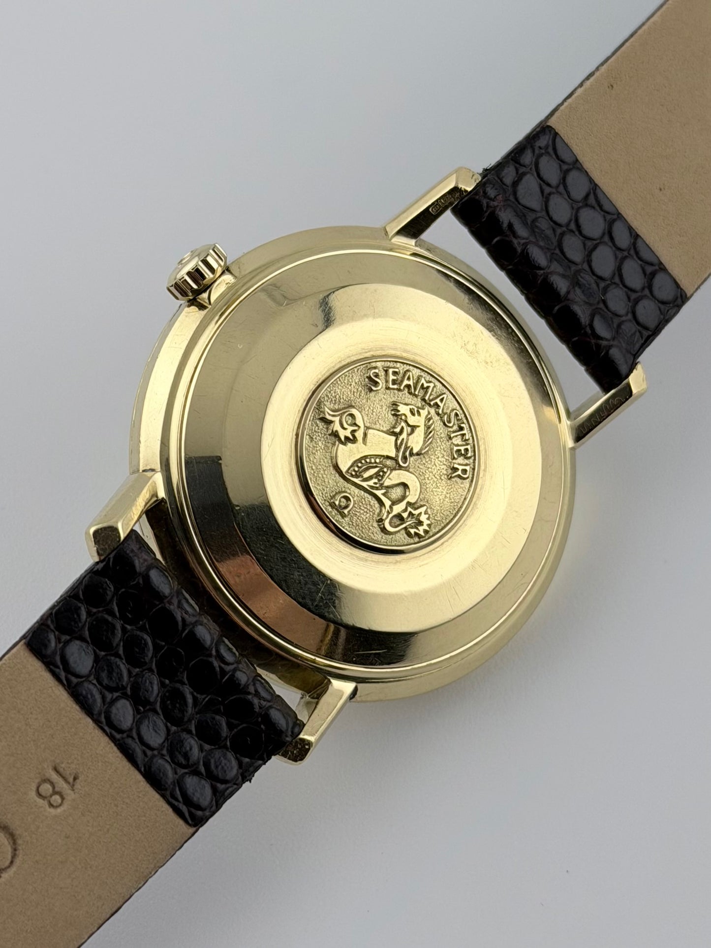 Omega Seamaster De Ville Automatic Fishscale Dial - 18ct Gold - 166.020