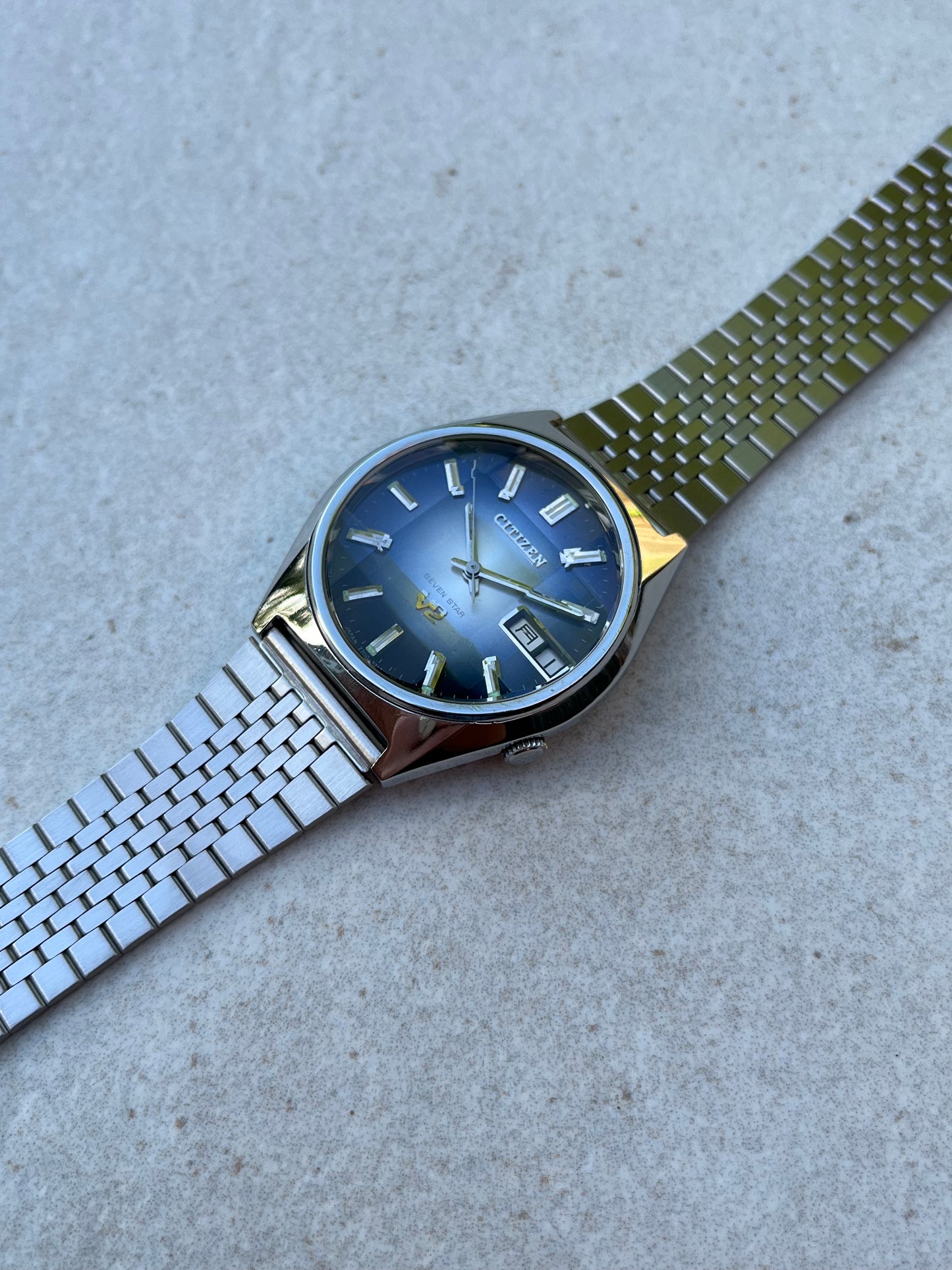 Citizen Seven Star V2 Faceted Crystal