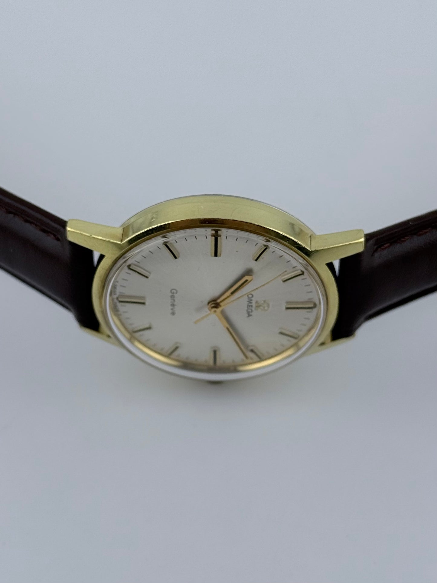 Omega Geneve Manual 135.070 - Box and Papers