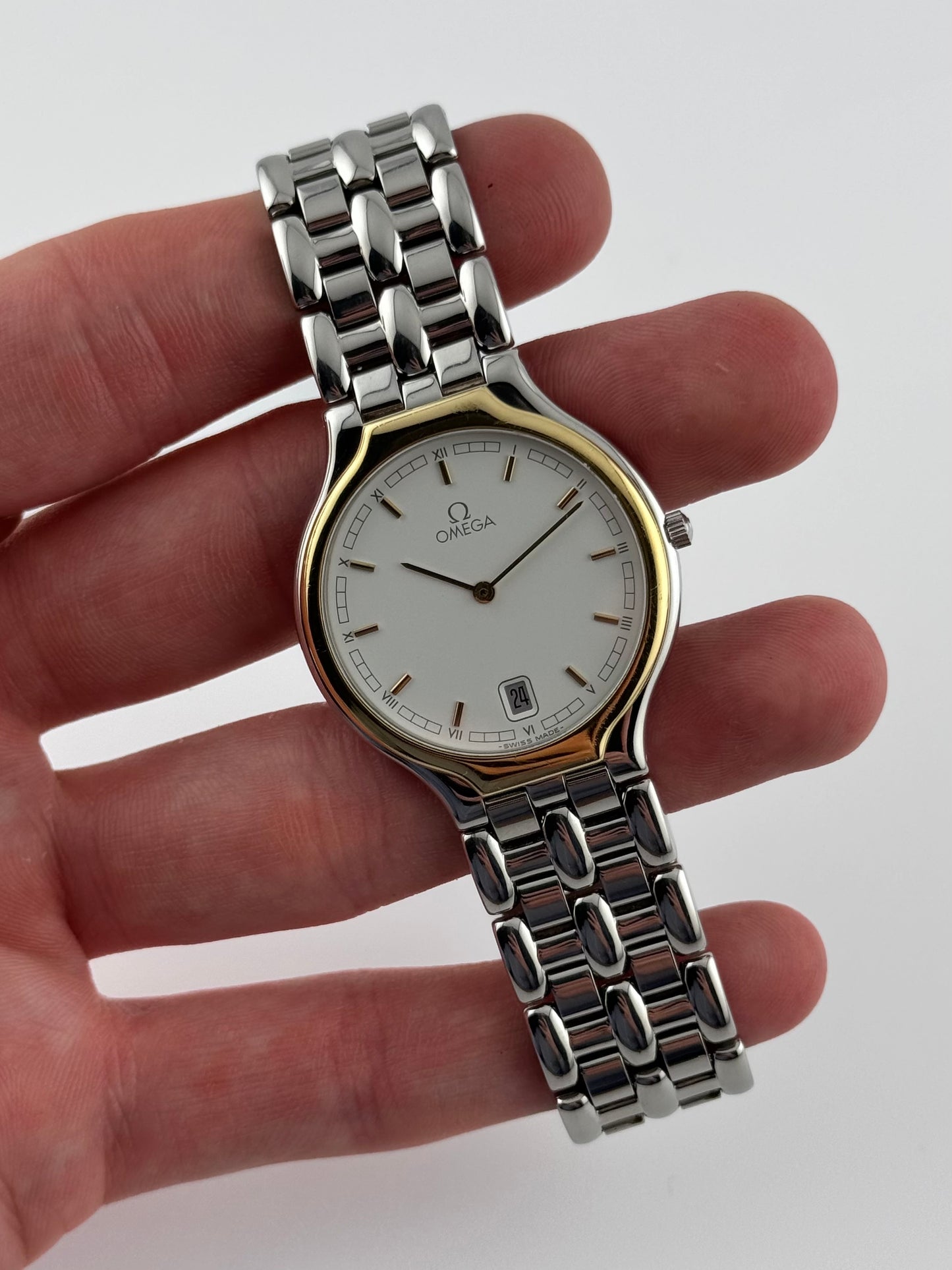 Omega De Ville Quartz Date 396.1016 with Papers