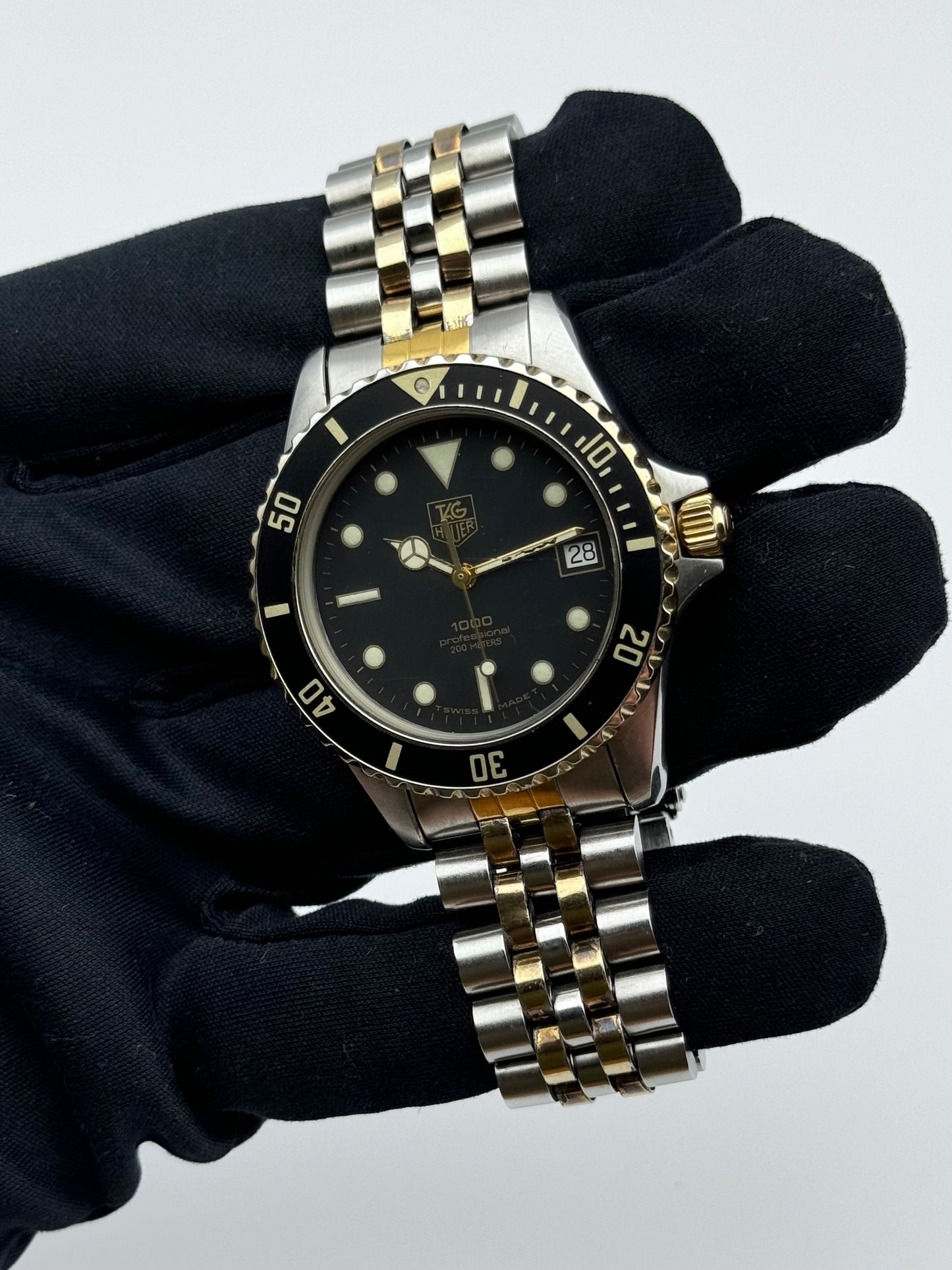 Tag Heuer Professional 1000 Quartz Date 980.020