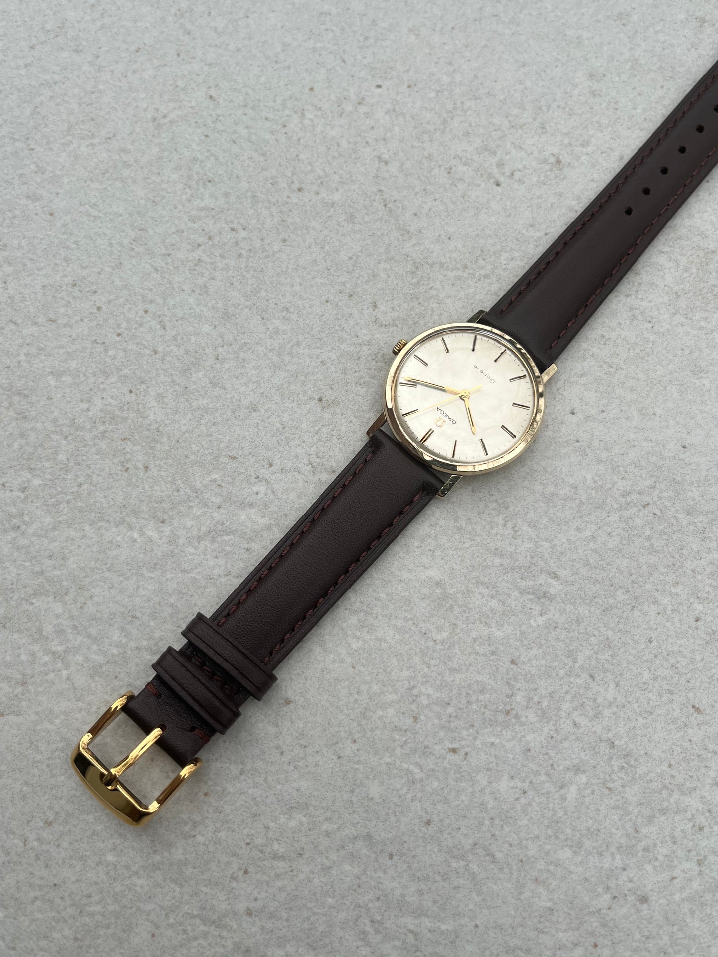 Omega Geneve Manual Wind 9ct Gold 131.25016