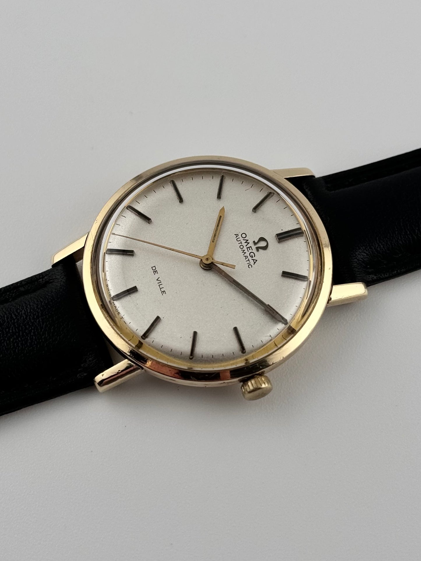 Omega De Ville Automatic Date 9ct Solid Gold - 166.5010 - Rare Frosted Dial