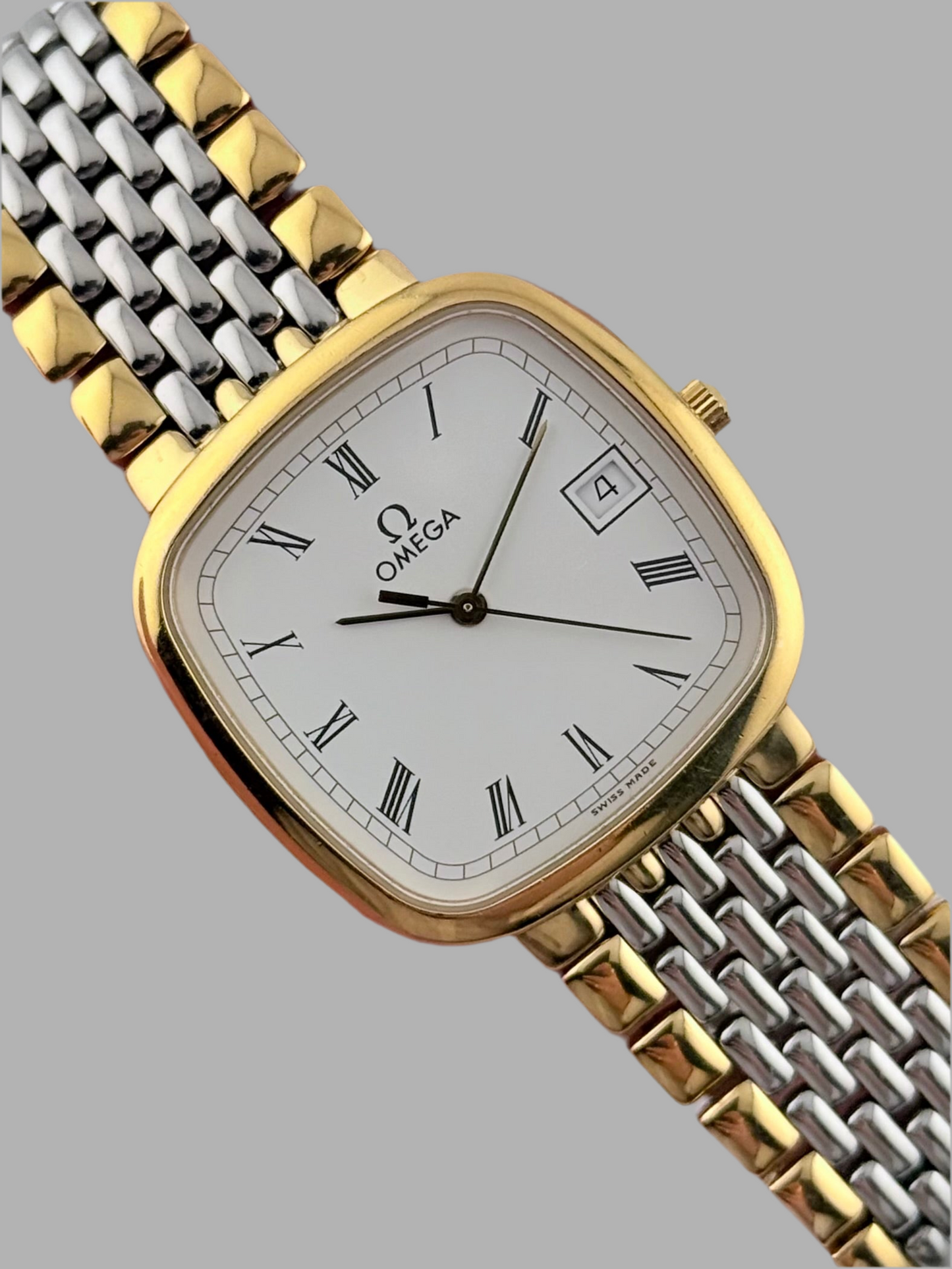 Omega De Ville Quartz Date 396.1017 - Original Box & Bracelet