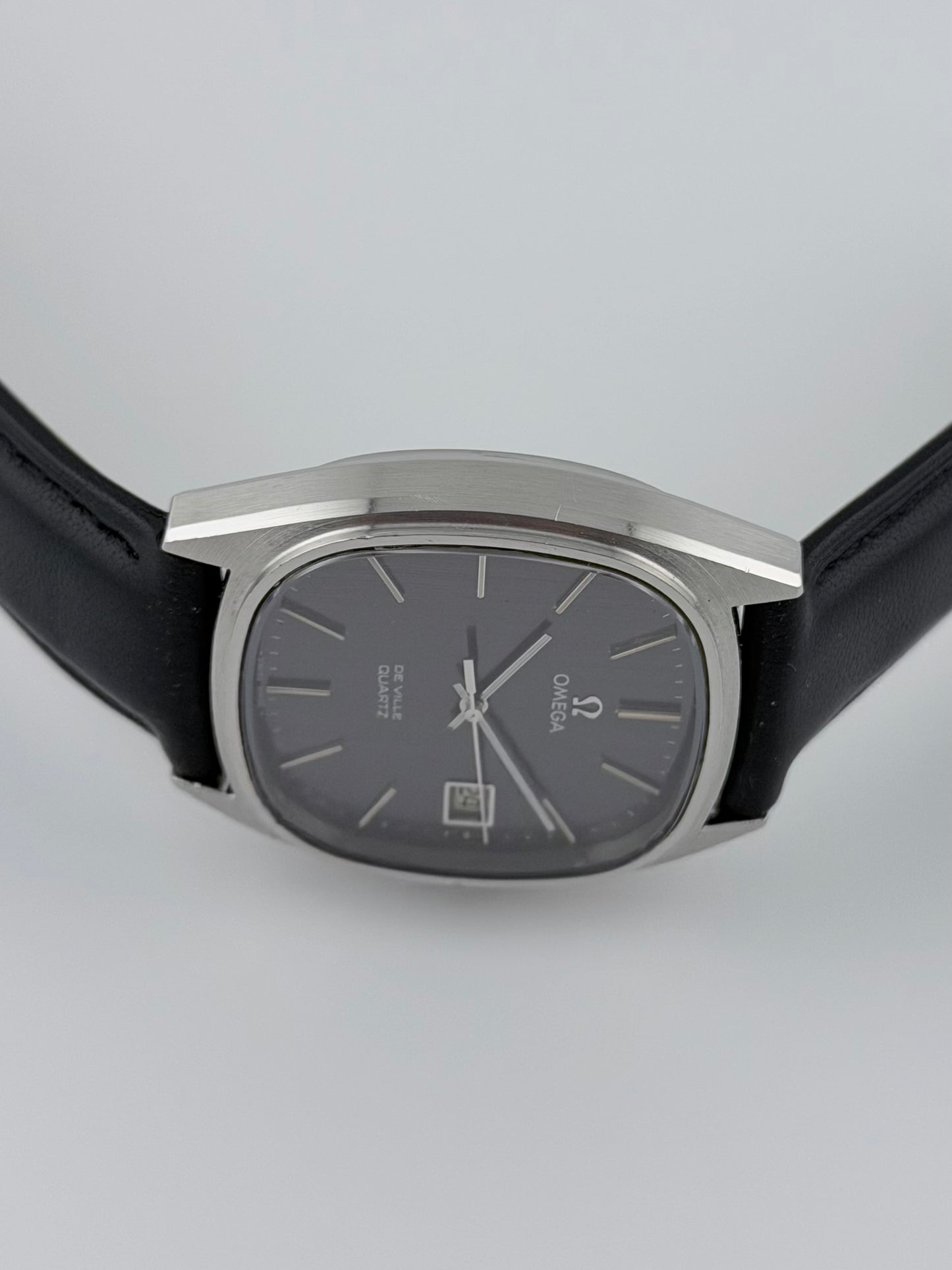 Omega DeVille Quartz Date 192.0034 - Rare Slate Grey Dial