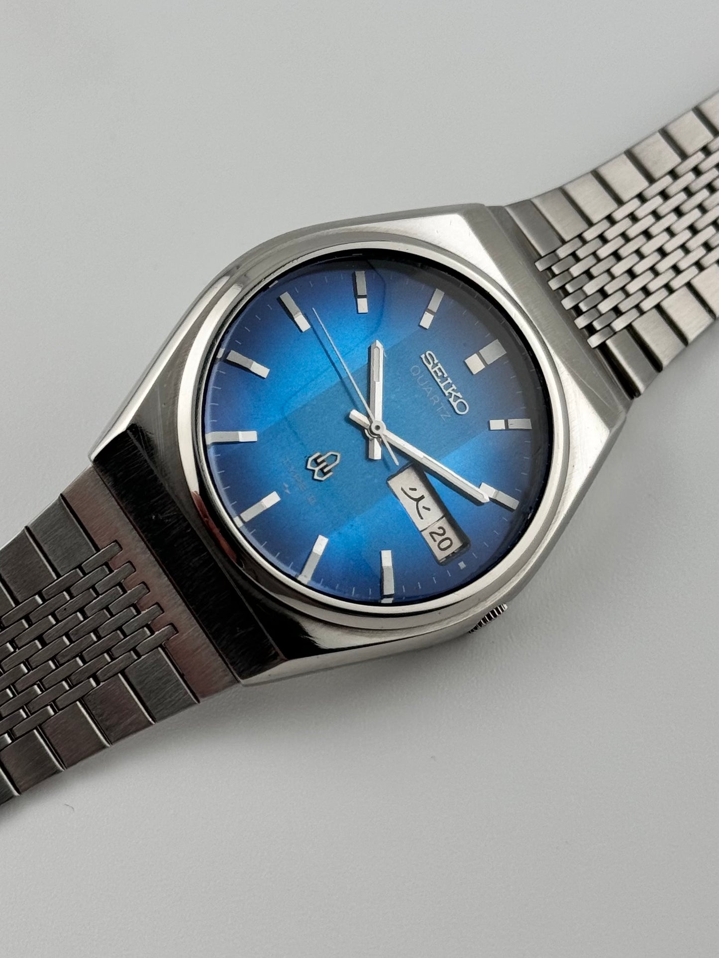 Seiko Type II Quartz - JDM - Gradient Blue - Faceted Crystal