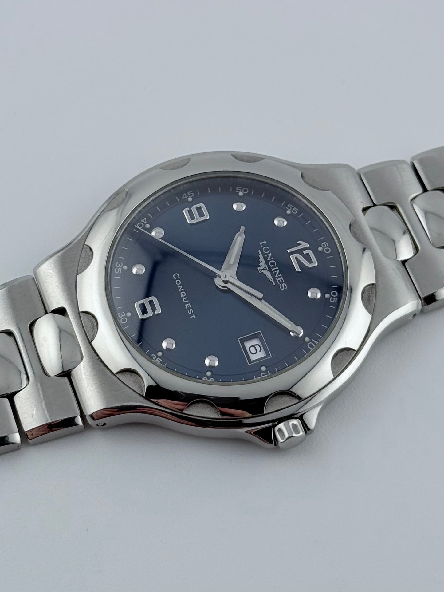Longines L1.633.4 Conquest Quartz