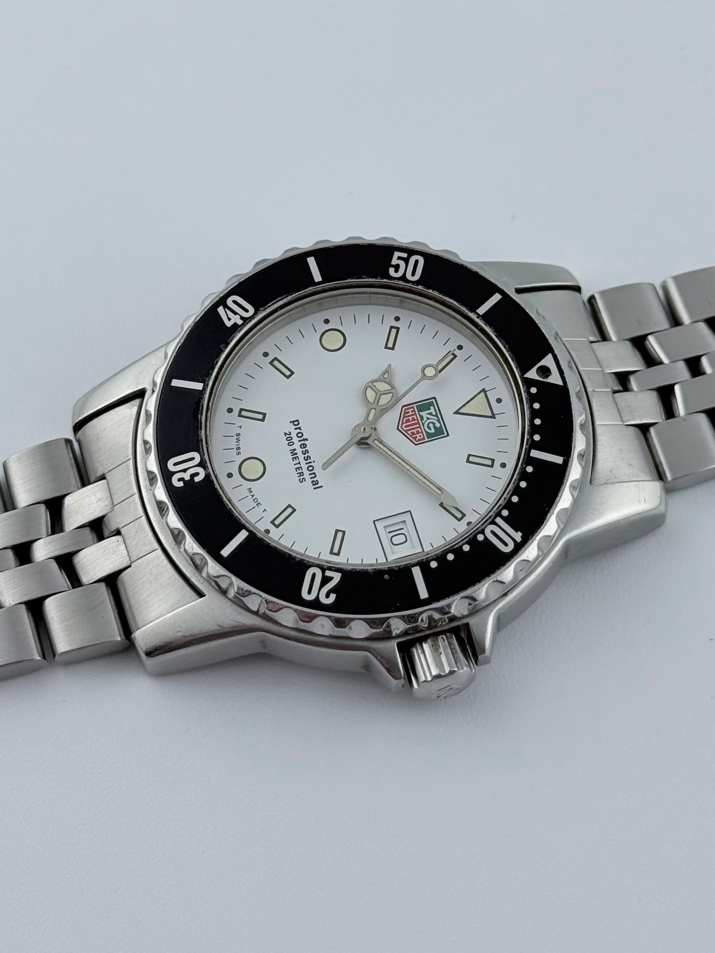 Tag Heuer Professional 200 Quartz Date - WD1213-G-20