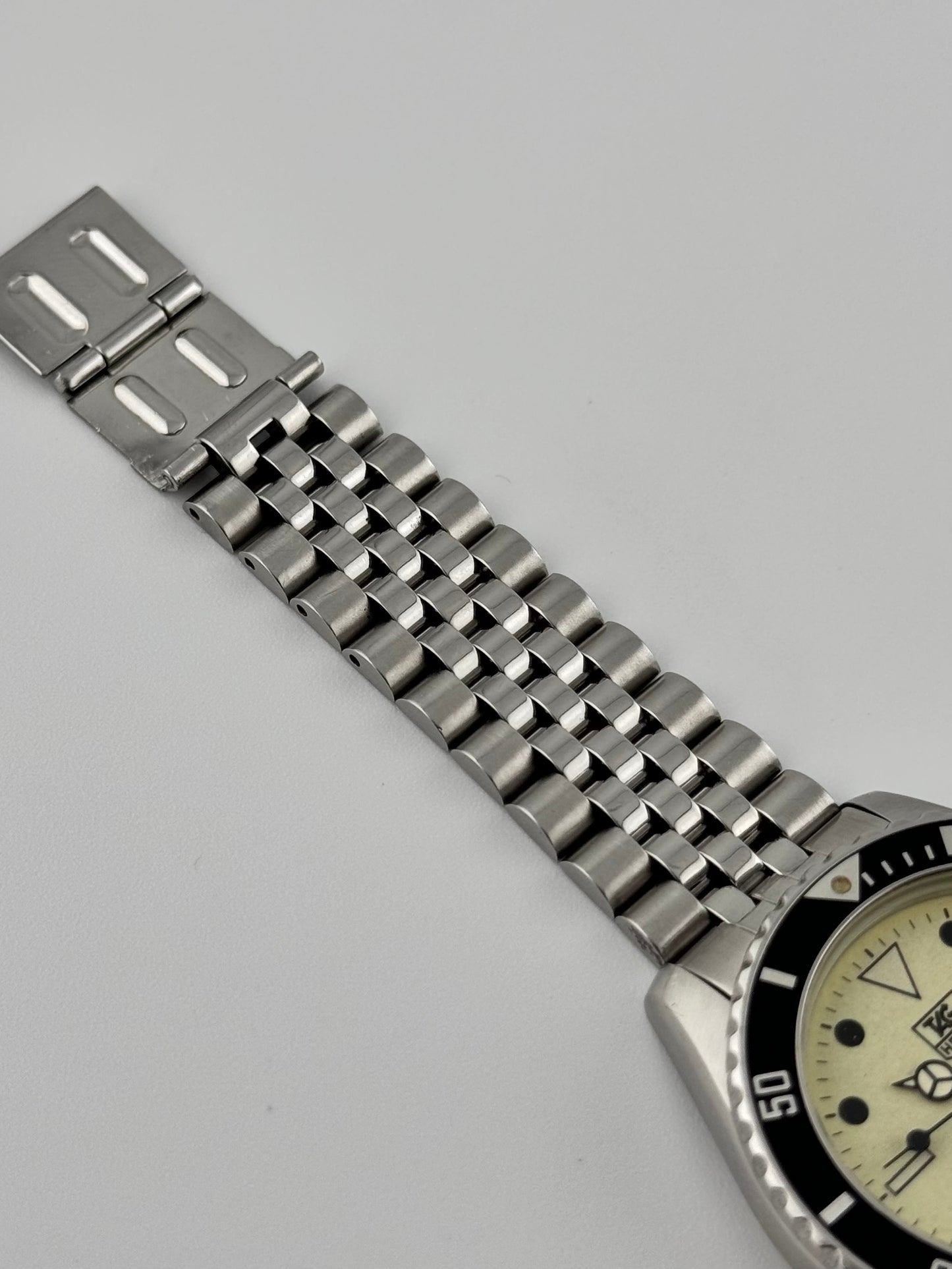 Tag Heuer Professional 200 Quartz Date 980.113D - Night Diver