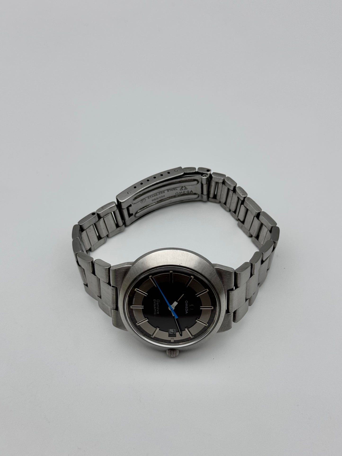 Omega Geneve Dynamic Manual Wind - 136.033 - Rare Dial