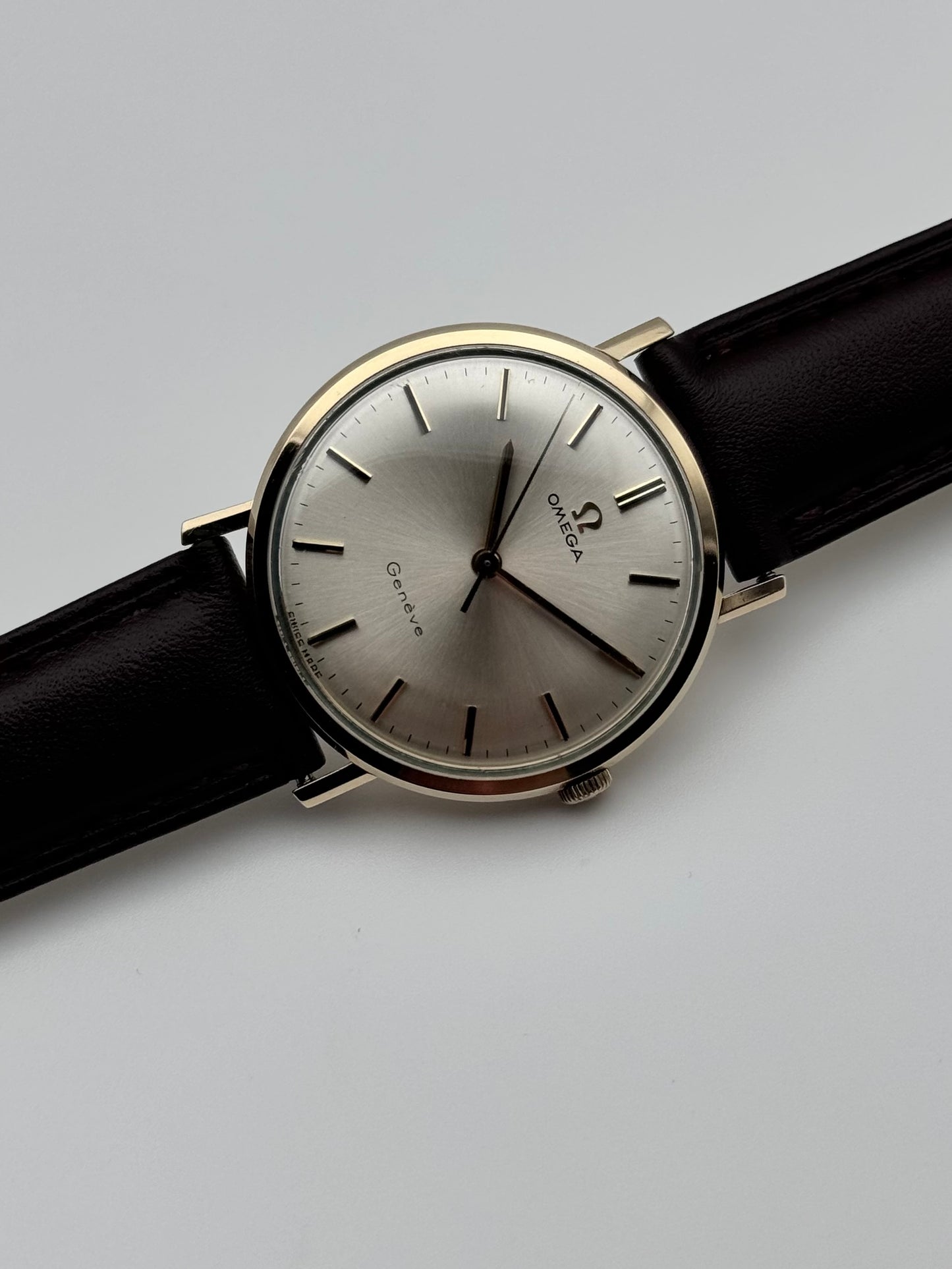 Omega Geneve Manual Wind 9ct Gold 131.25016