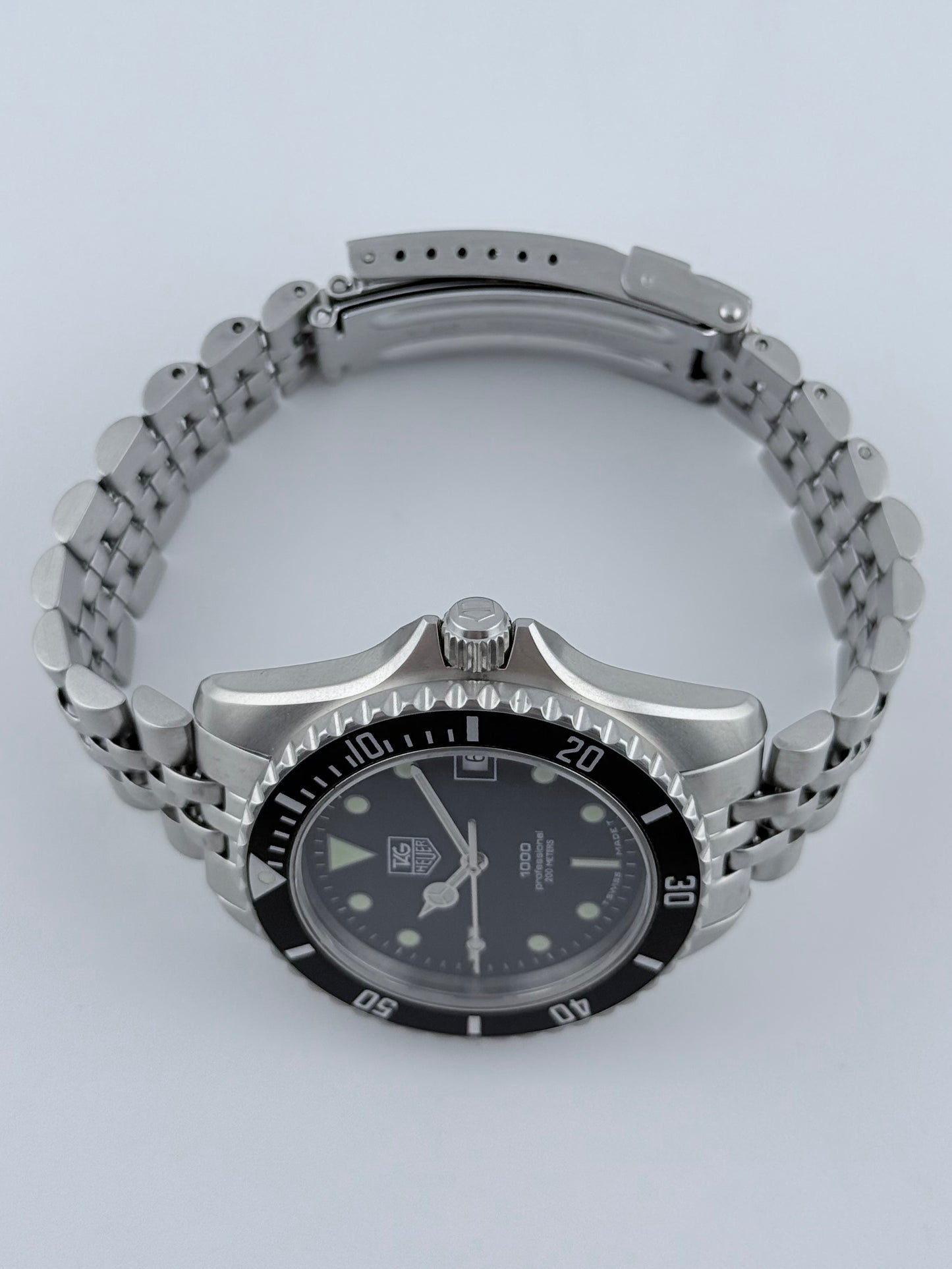 Tag Heuer Professional 1000 Quartz Date 200m 980.013B