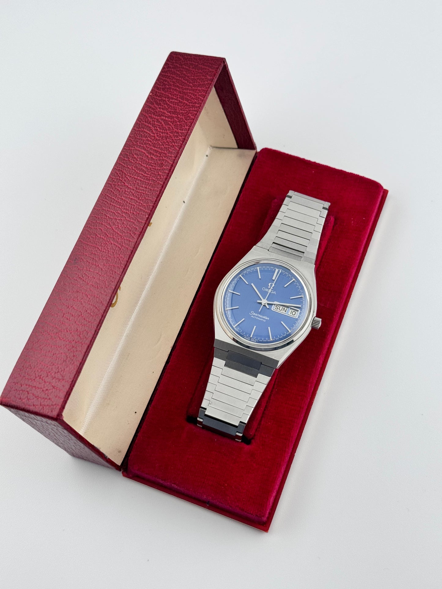 Omega Seamaster - Blue Dial - Box and Papers - 166.0215 - Rare