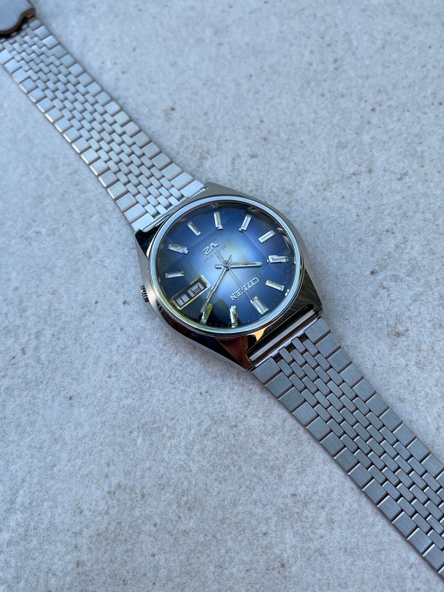 Citizen Seven Star V2 Faceted Crystal