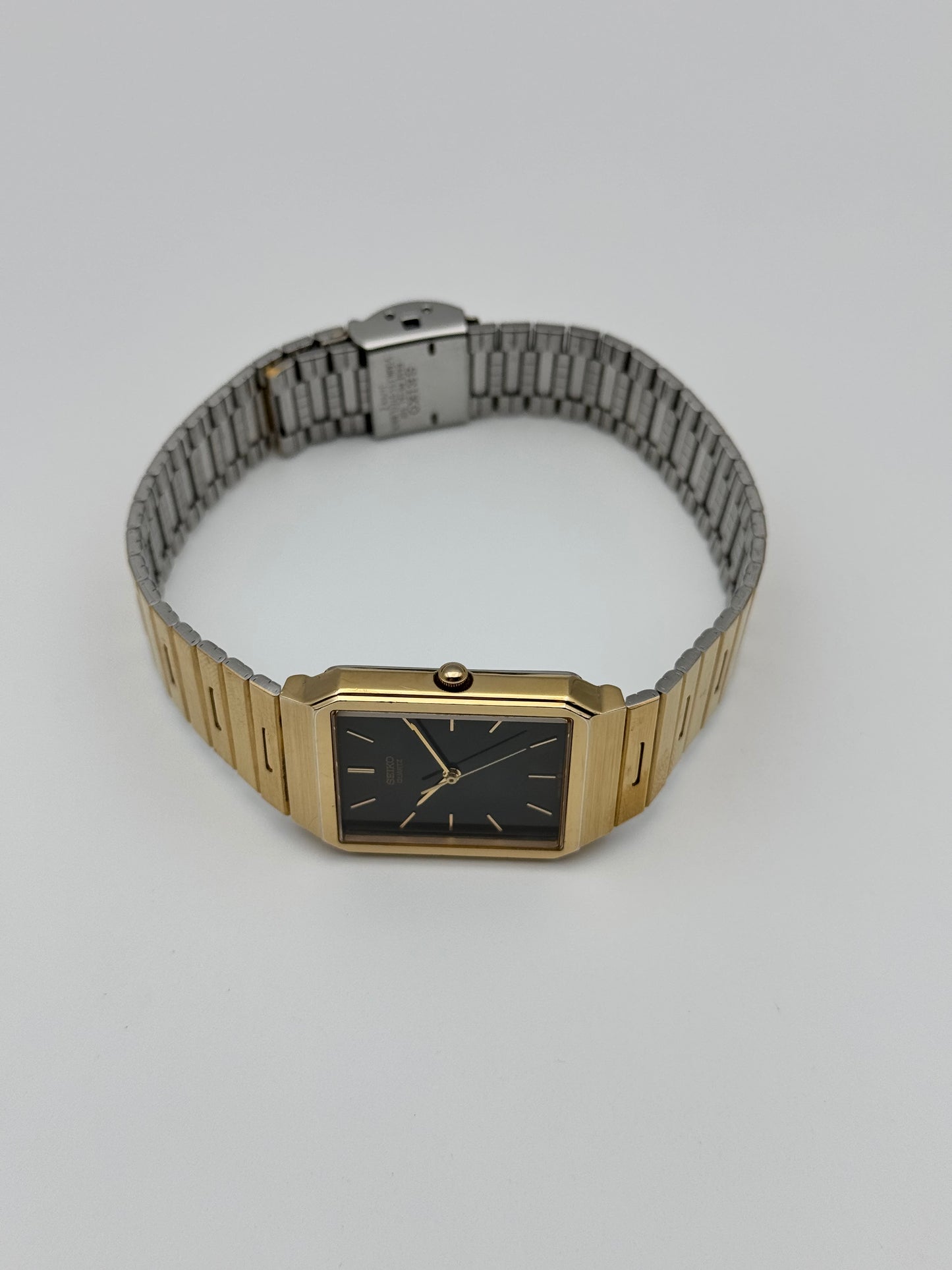 Seiko Tank Quartz 5P31-5A20