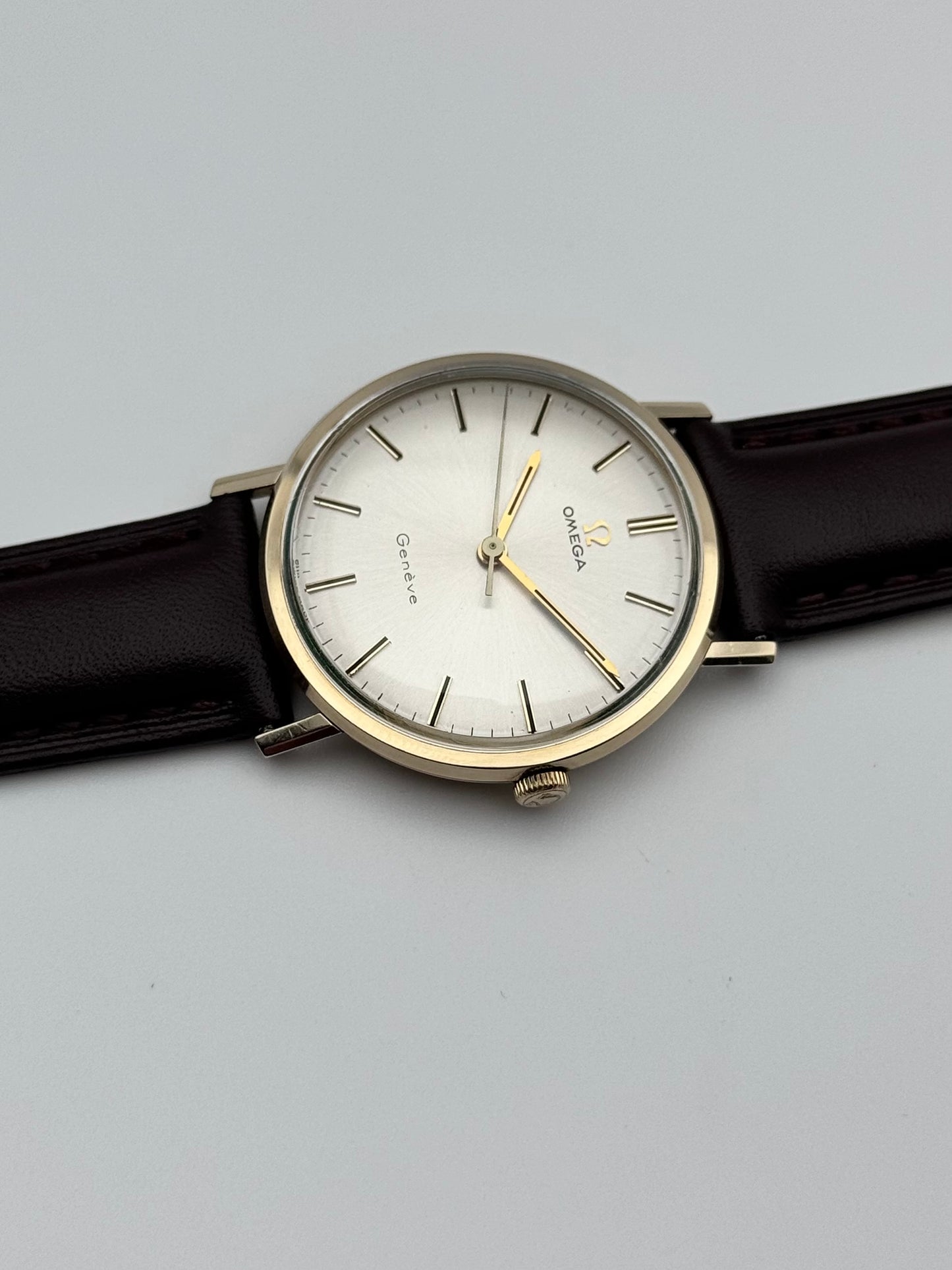 Omega Geneve Manual Wind 9ct Gold 131.25016