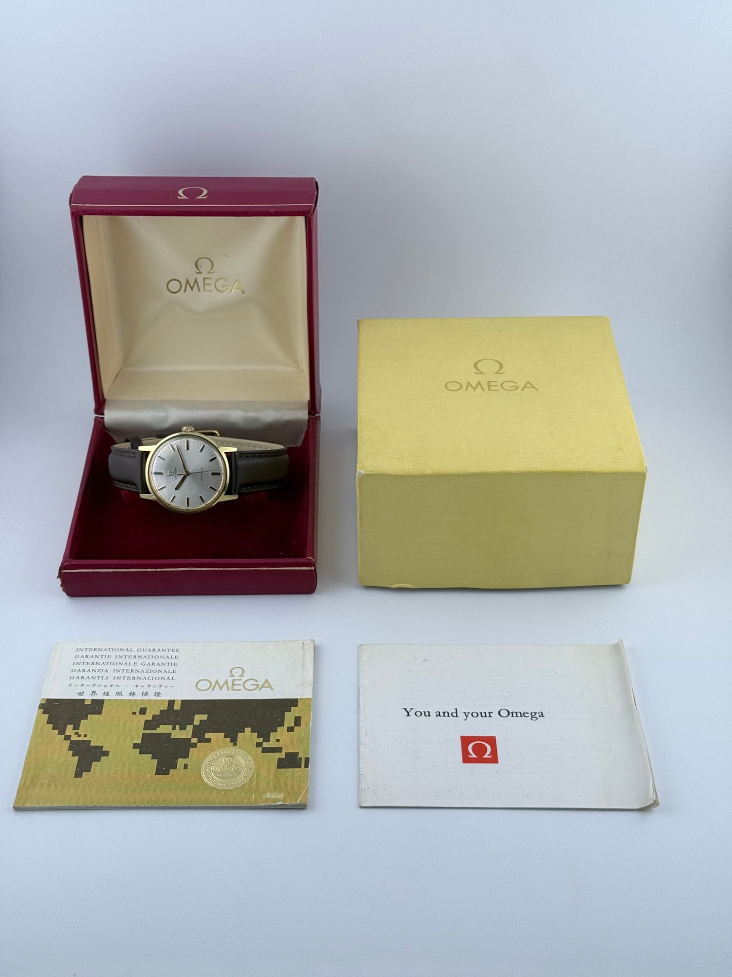 Omega Geneve Manual 135.070 - Box and Papers