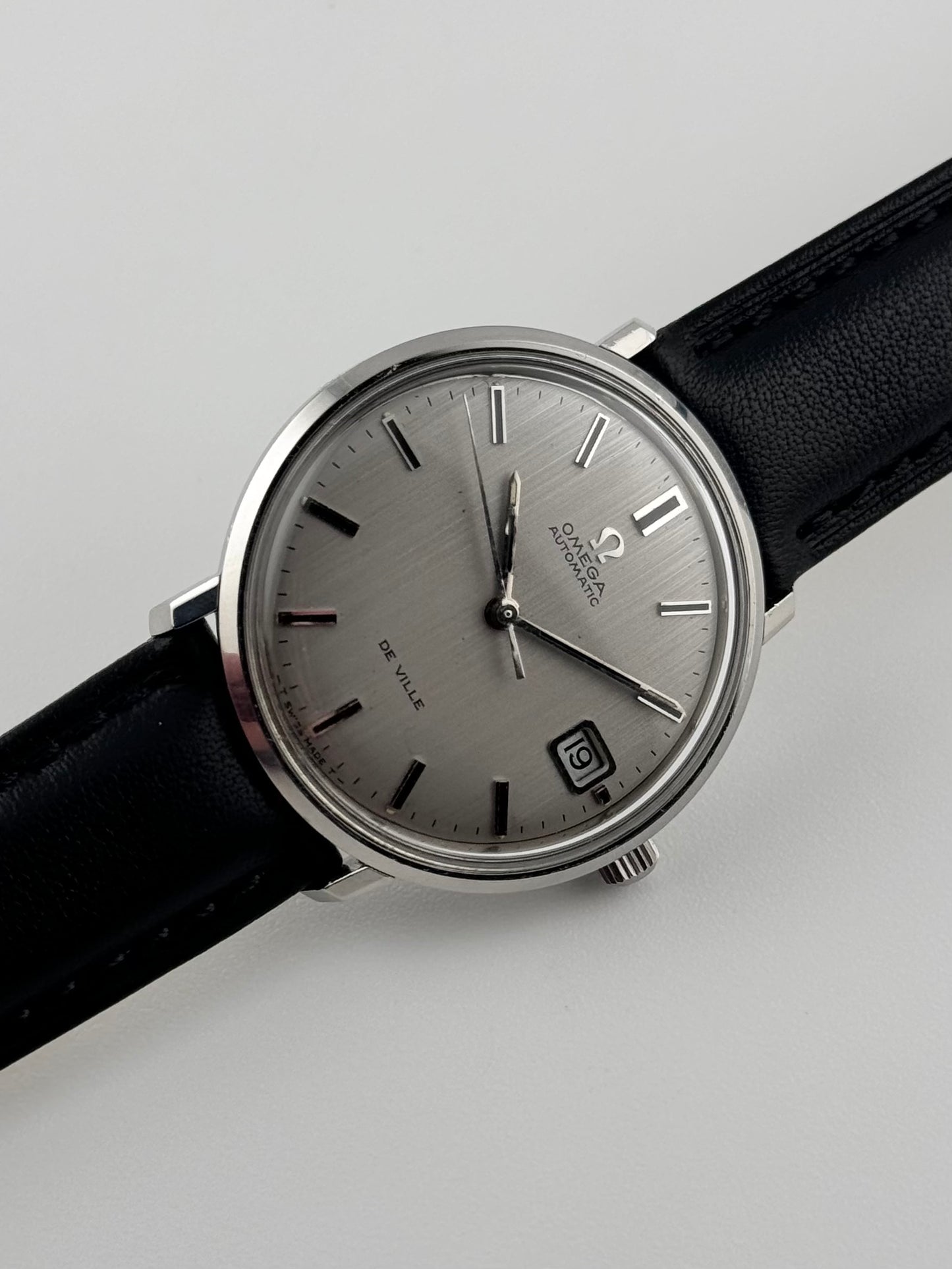 Omega De Ville Automatic Date 166.033