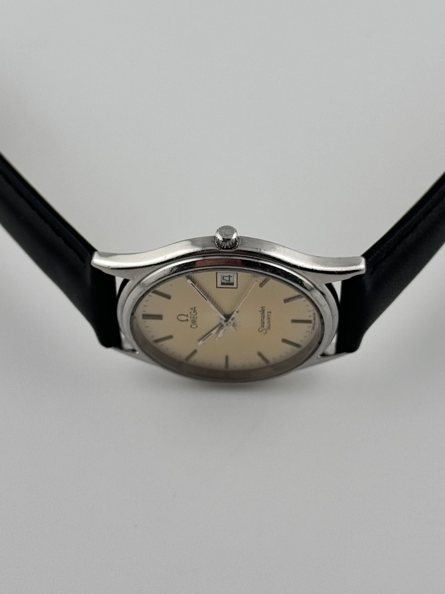 Omega Seamaster Quartz 196.0259 Date - Waffle Dial