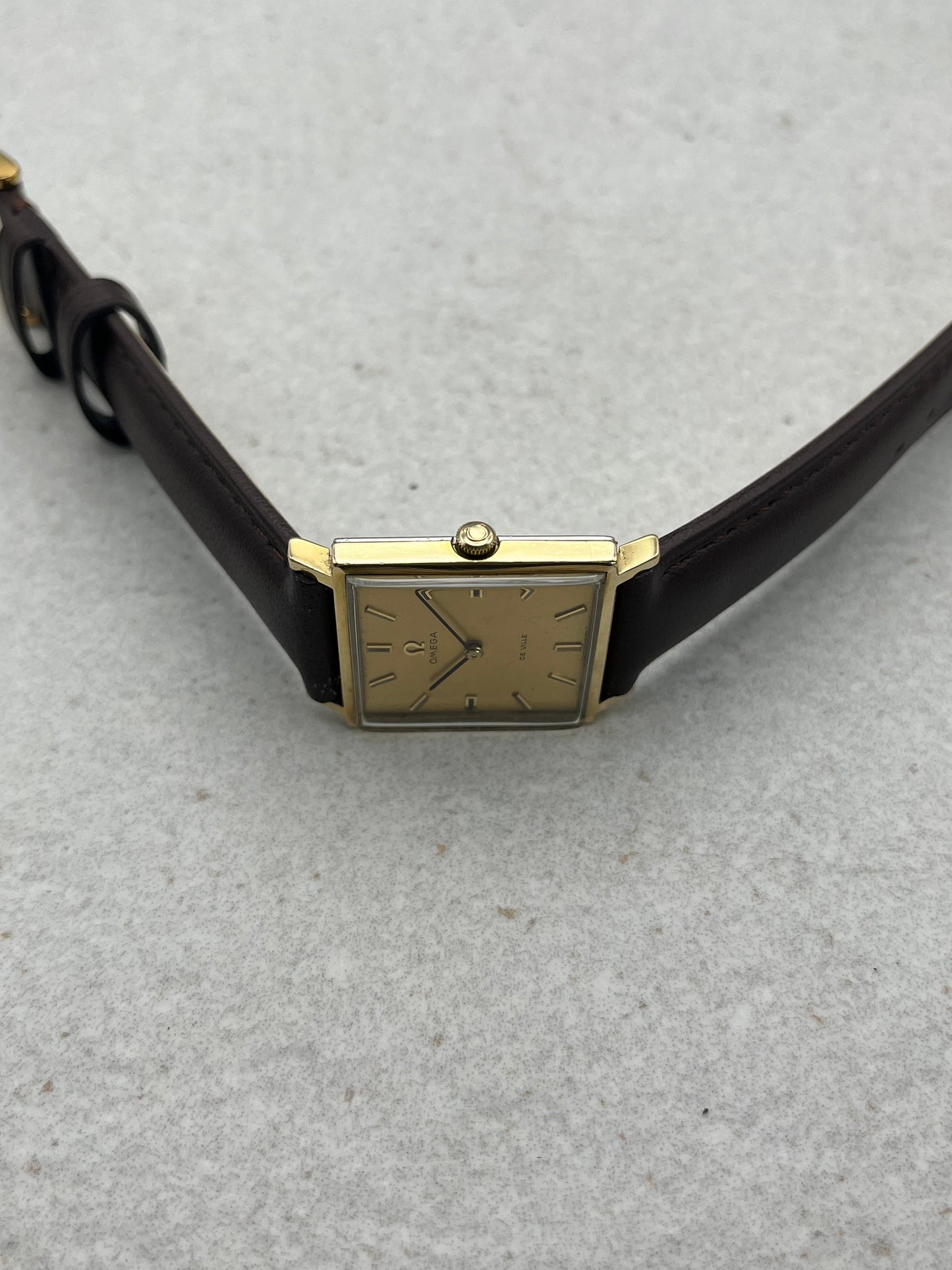 Omega DeVille Manual Wind 111.071