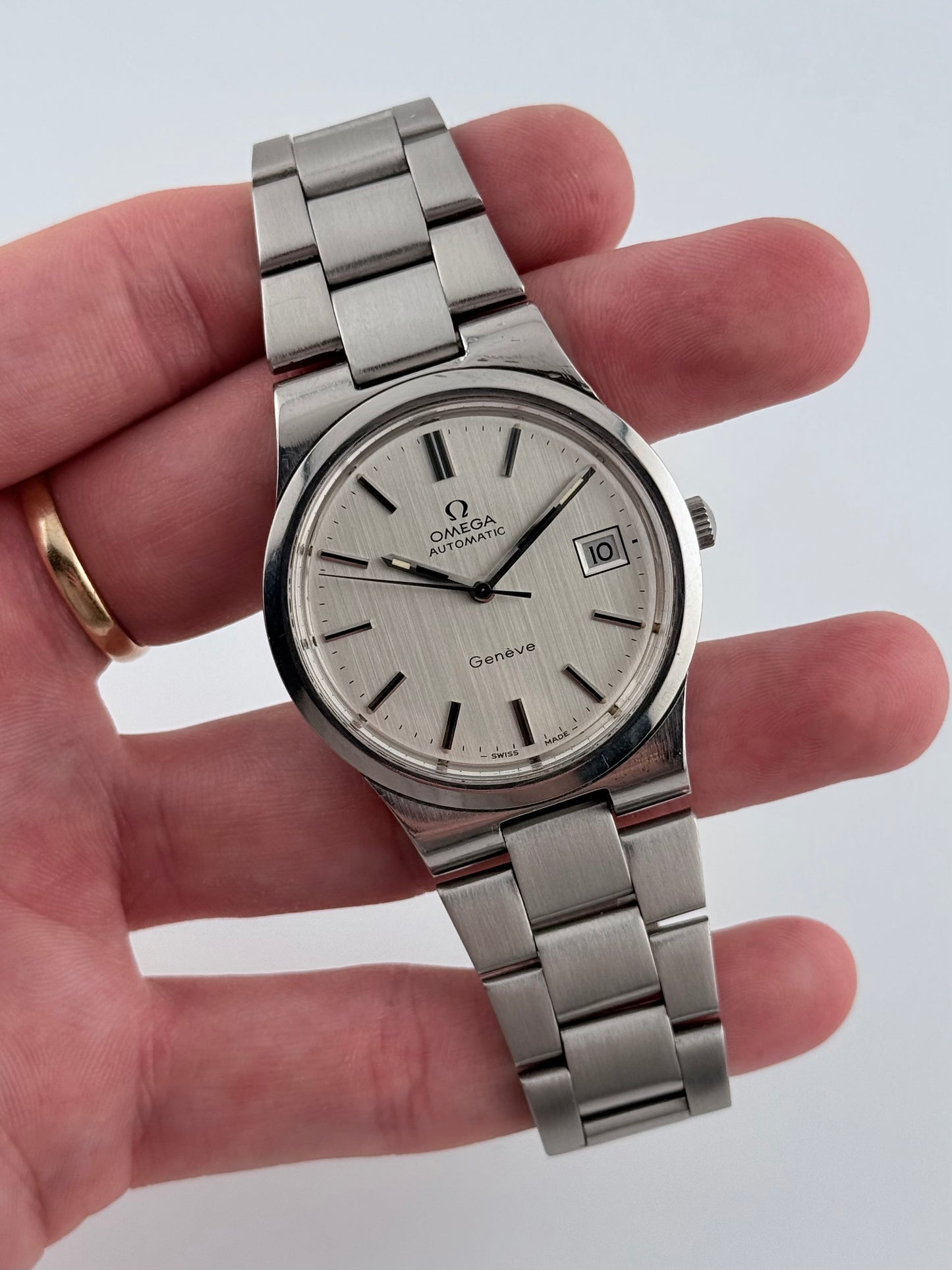 Omega Geneve Automatic Date - 166.0173