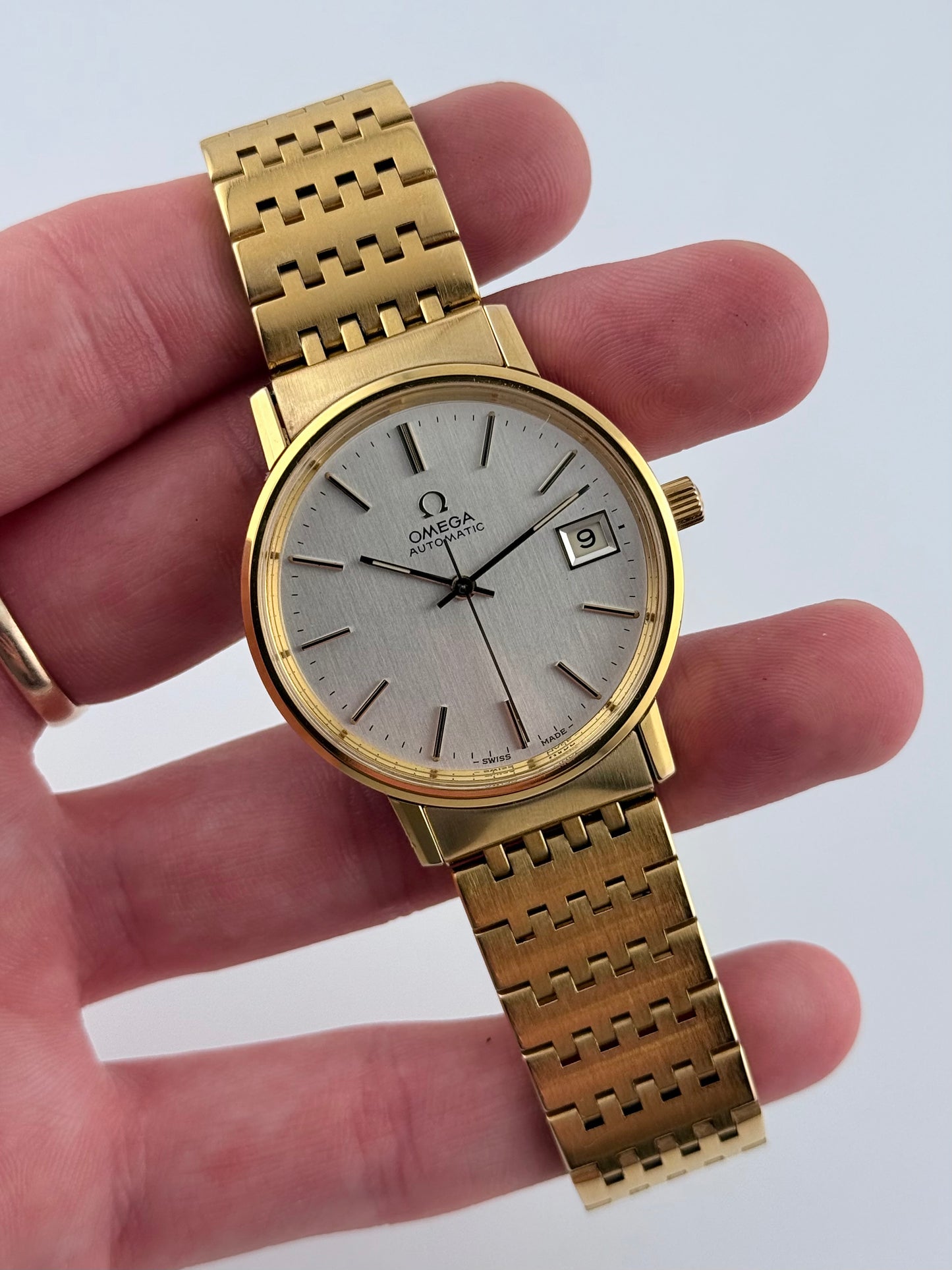 Omega Automatic Date 166.0202