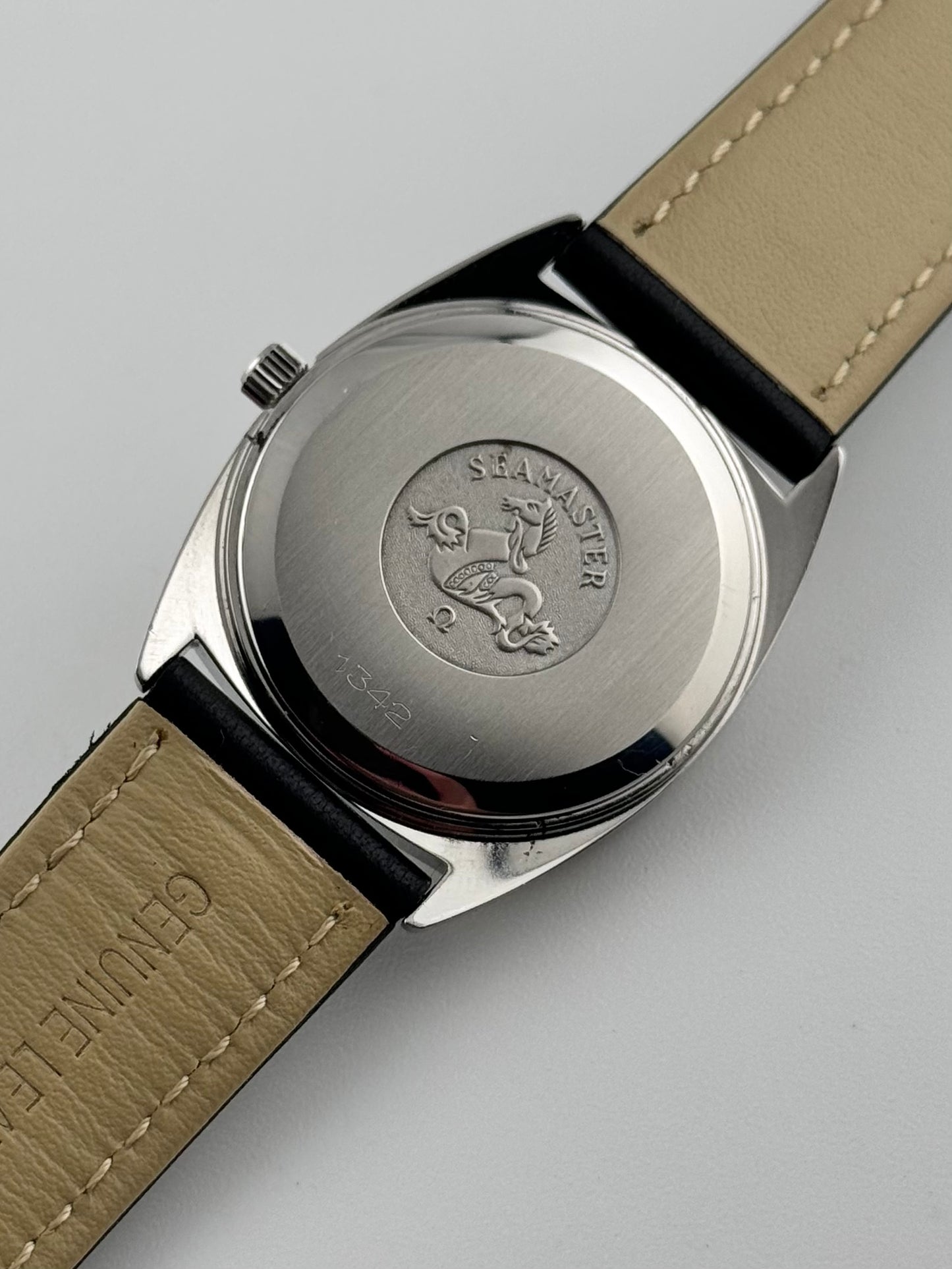 Omega Seamaster Quartz Date 196.0081 - Waffle Dial
