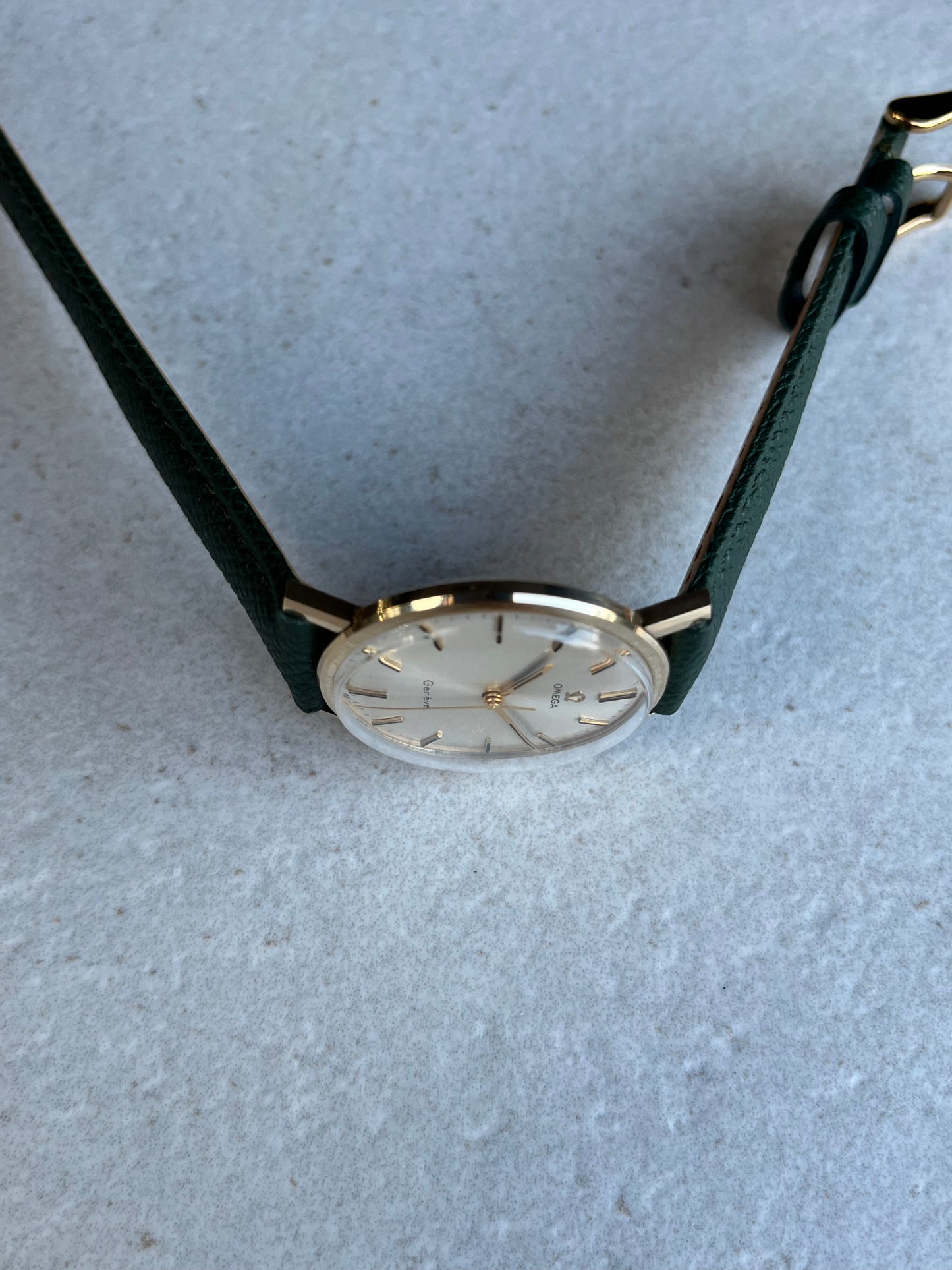 Omega Geneve Manual Wind 9ct Gold 131.25018