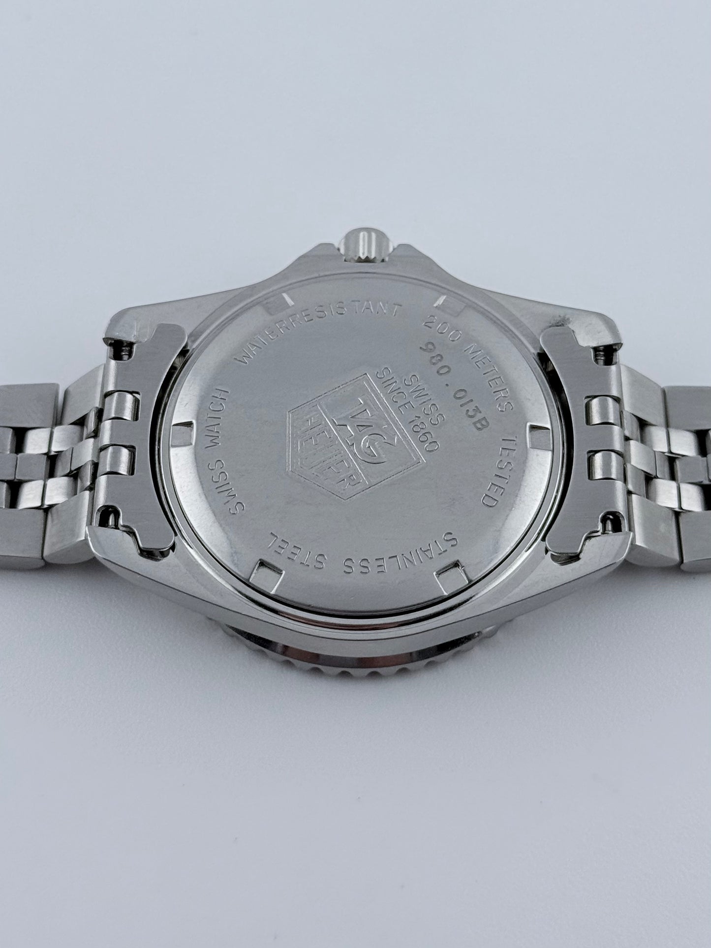Tag Heuer Professional 1000 Quartz Date 200m 980.013B