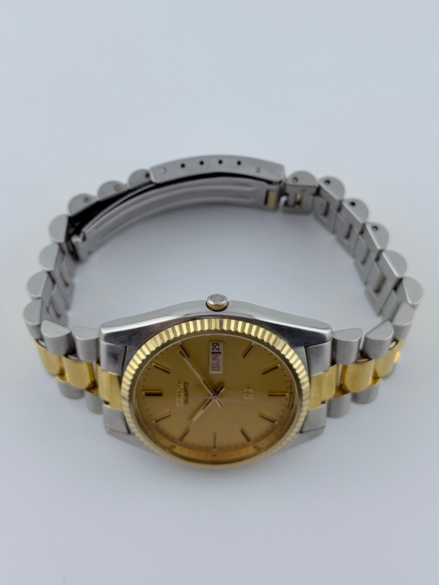 Seiko SQ Quartz Day-Date 5Y23-8A60