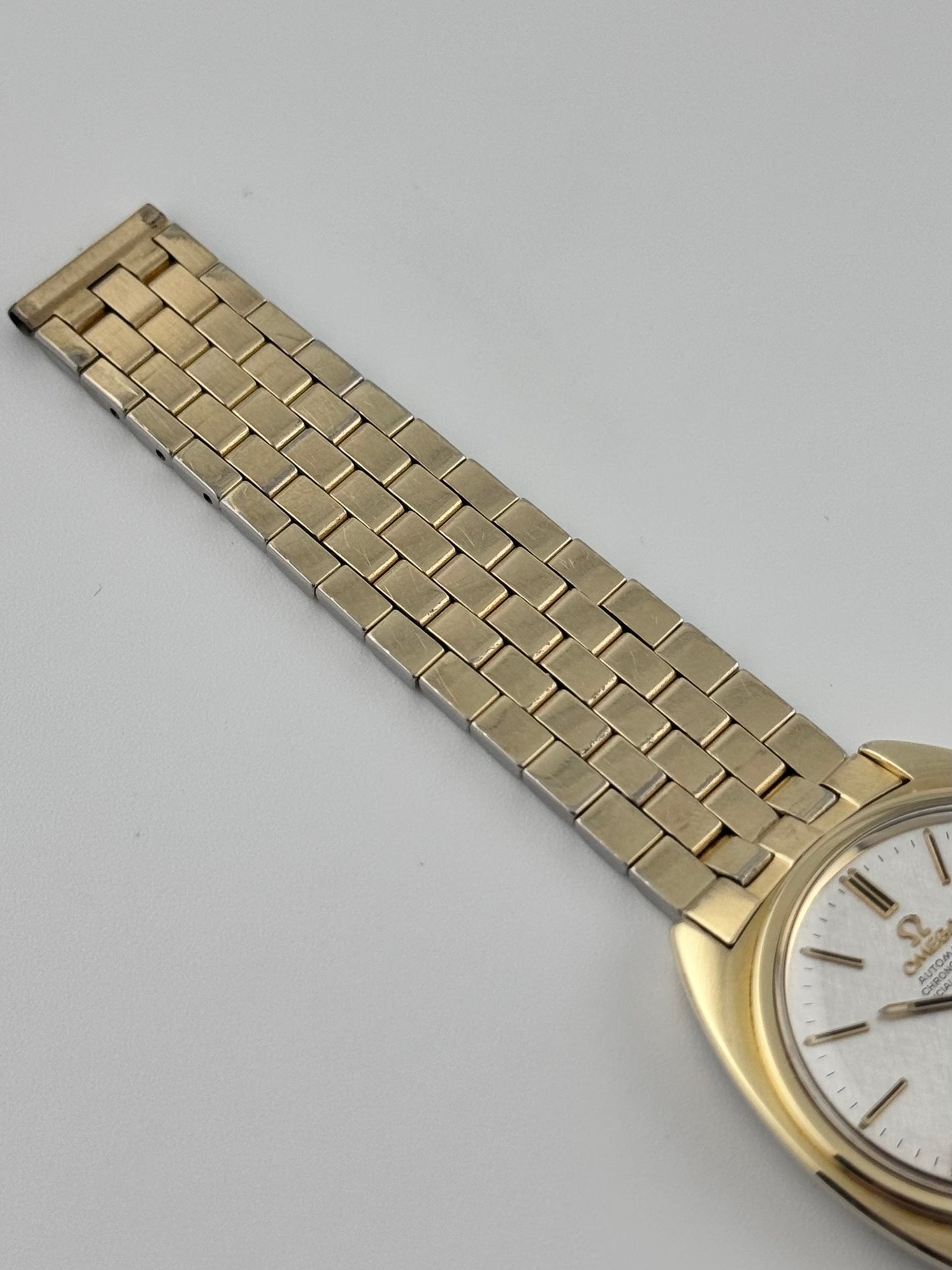 Omega Constellation Chronometer Automatic Date 168.017 - Box and Papers