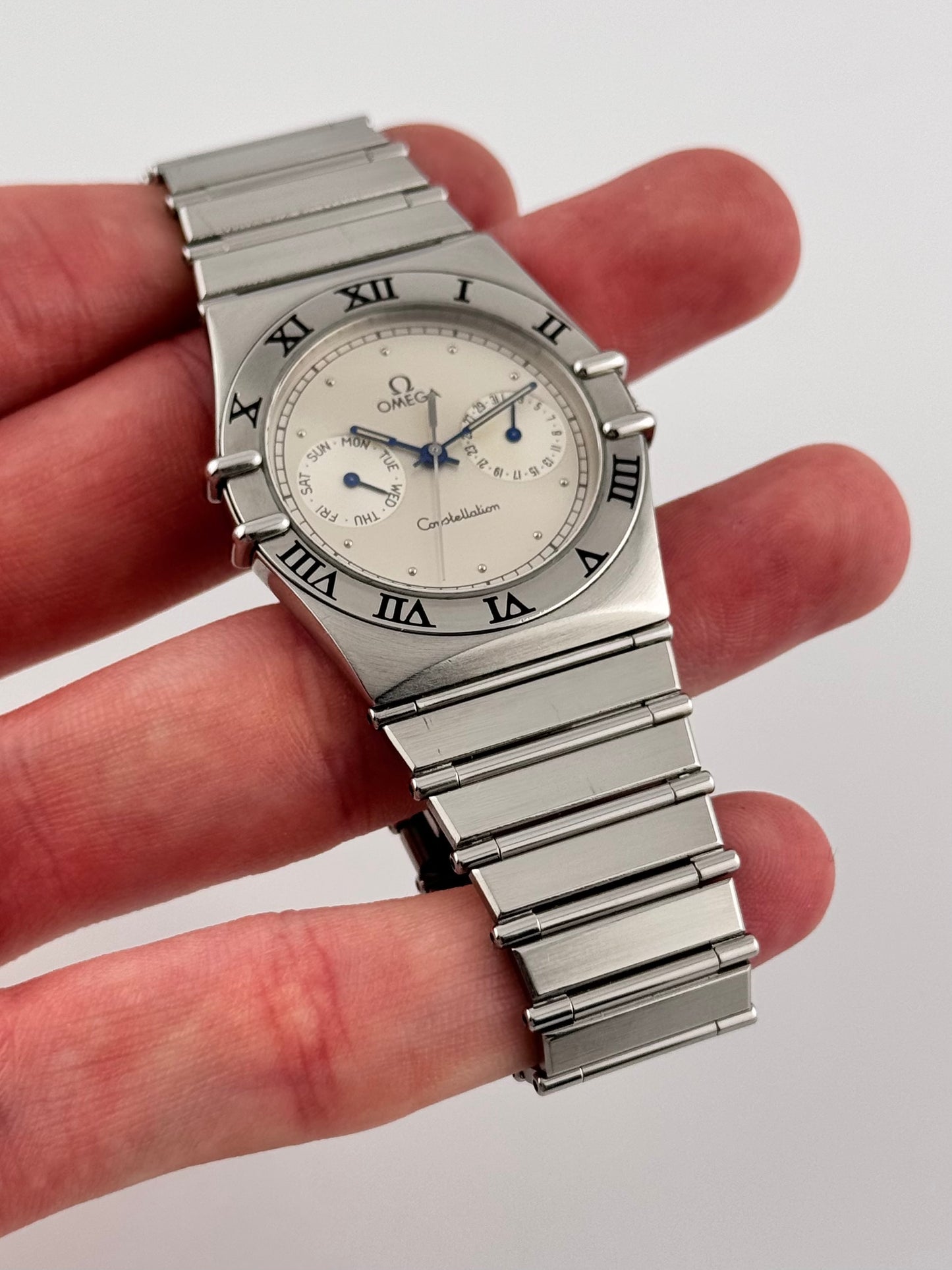 Omega Constellation Quartz Day Date 396.1070