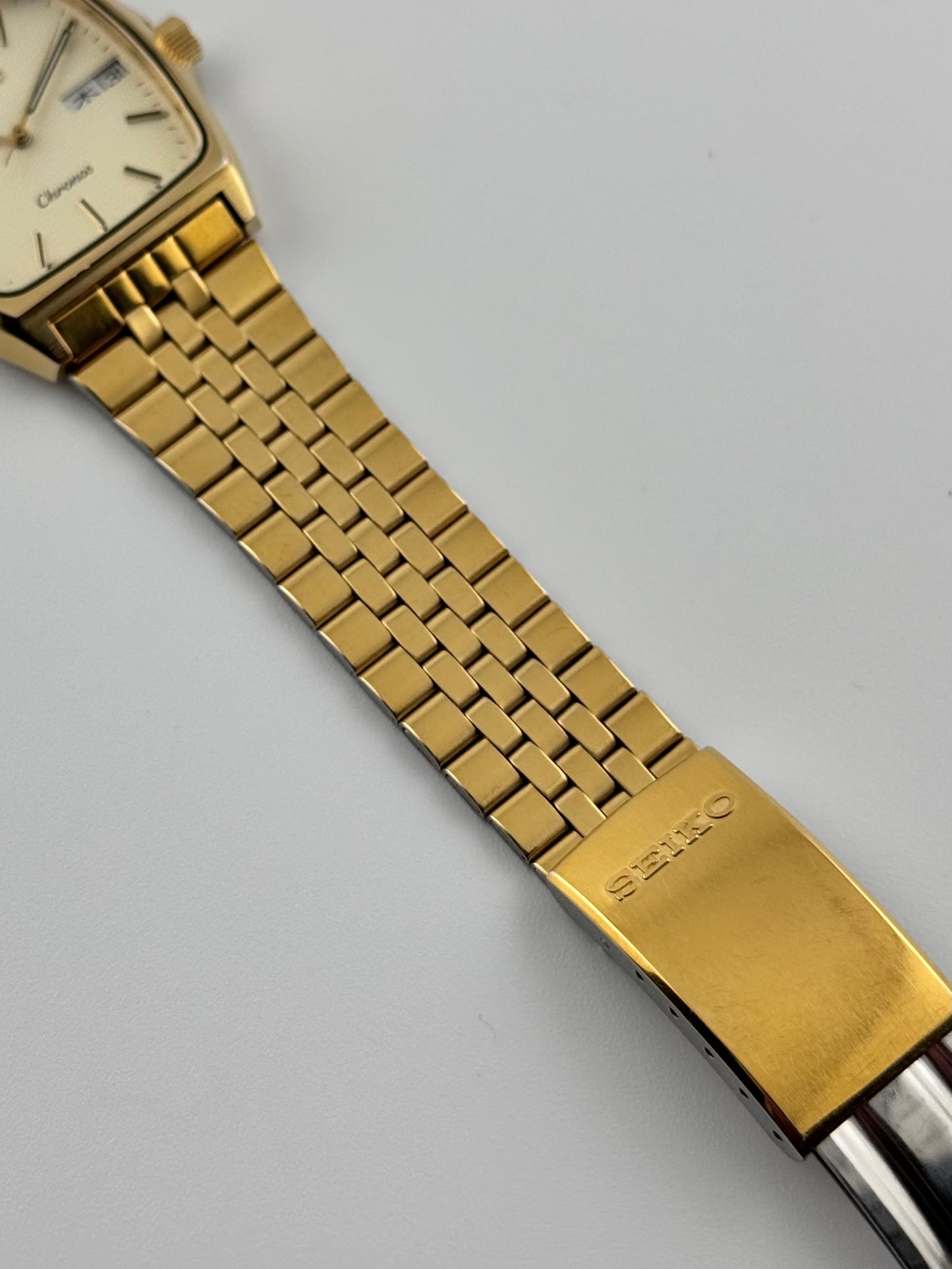 Seiko Chronos Tank Quartz Day-Date - JDM - 5H23-5110